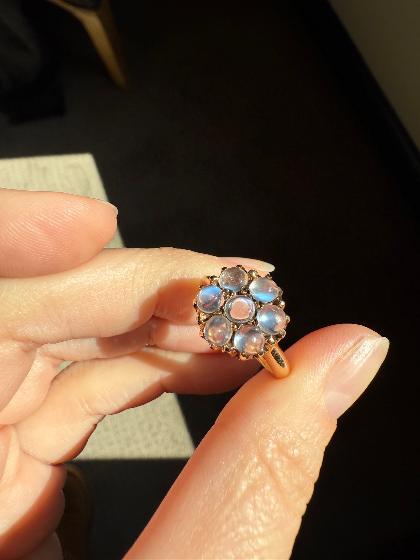 MOONSTONE Daisy Cluster Halo Ring Vintage to Art Deco Antique 14k Gold Seven Stone Blue Flash Chunky Glowing Orbs