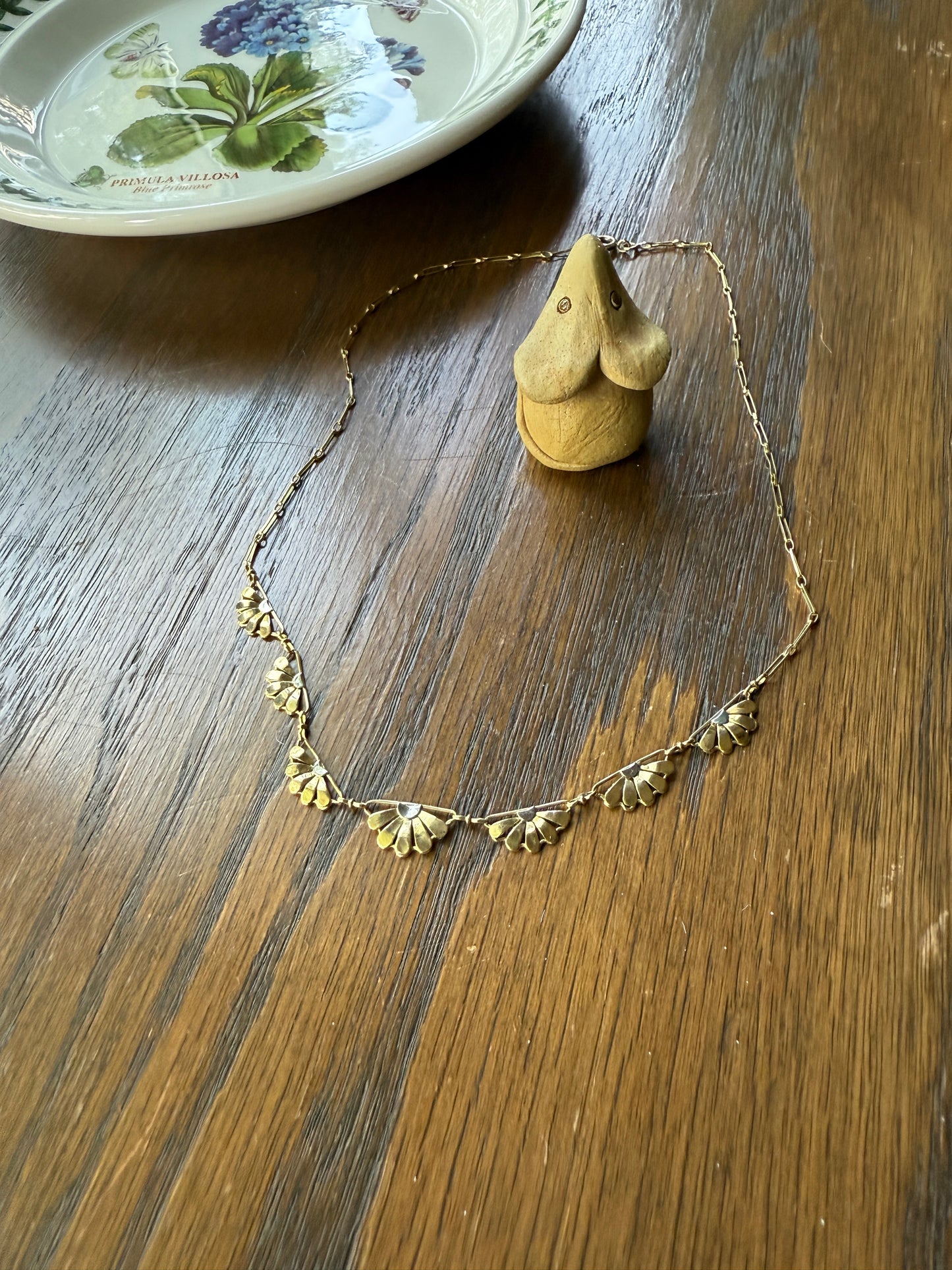 For a Good Cause! DAISIES French Art Deco Antique 18k Gold Floral Necklace Drapery Chain Collar Flower Pendants Figural