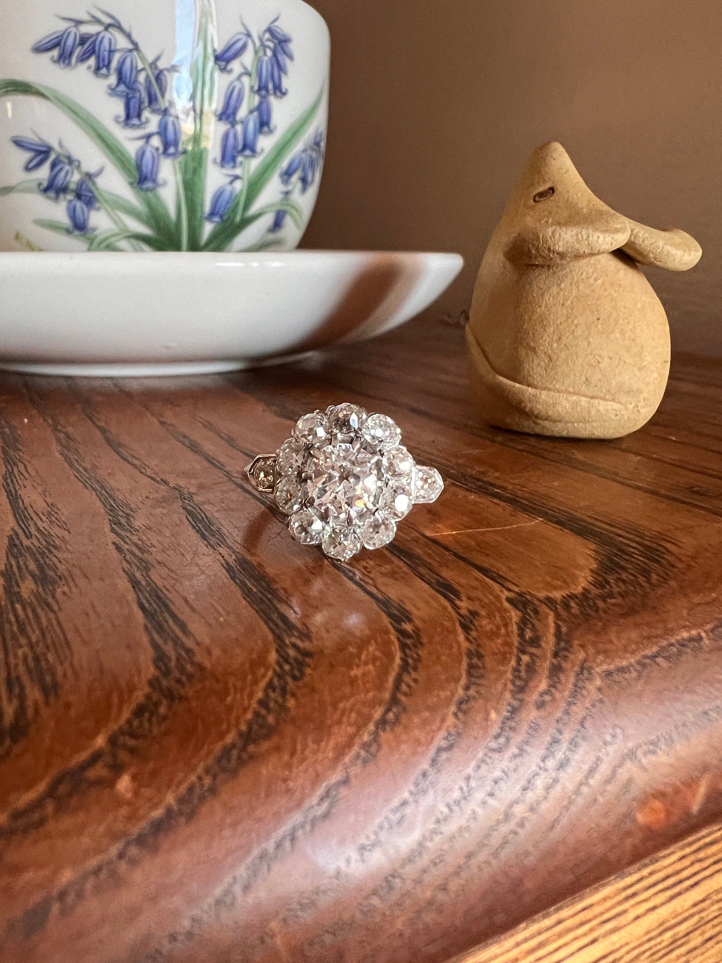 Exceptional ANTIQUE 1.7 Carat 13 Old Mine Cut DIAMOND Daisy Cluster Ring 18k Gold Belle Epoque Romantic Gift OmC Victorian Oval Omc 1.7 Tdw