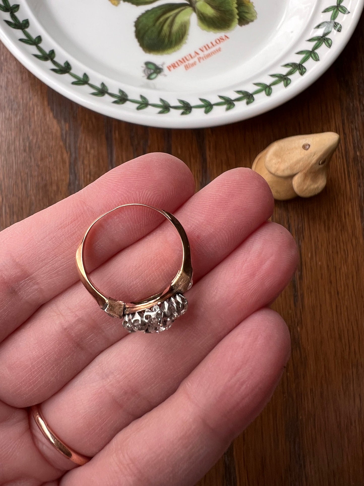 Exceptional ANTIQUE 1.7 Carat 13 Old Mine Cut DIAMOND Daisy Cluster Ring 18k Gold Belle Epoque Romantic Gift OmC Victorian Oval Omc 1.7 Tdw