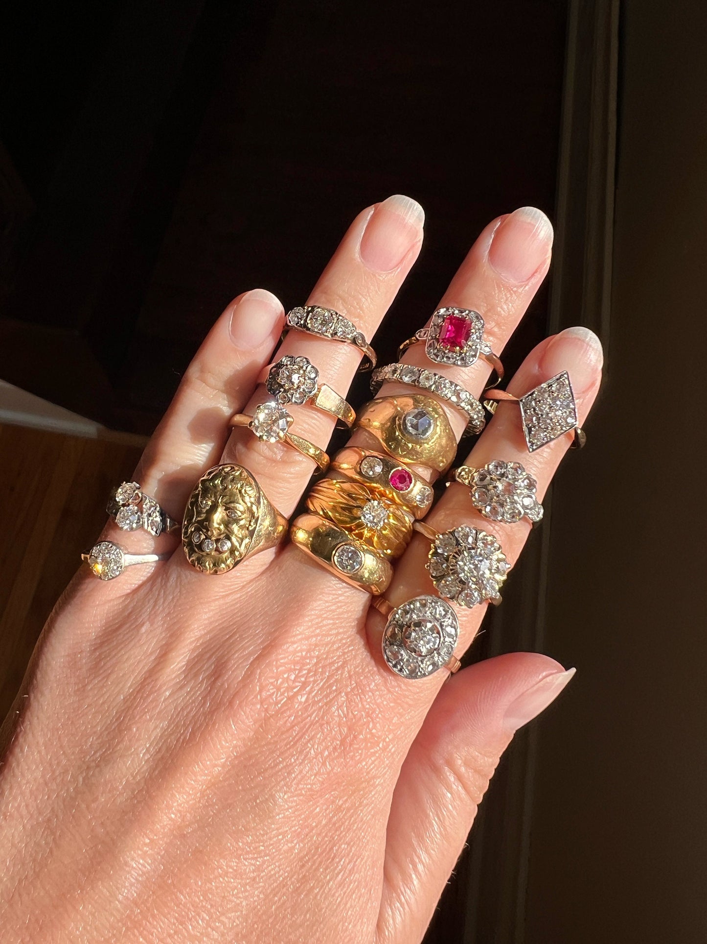 Daisy CLUSTER Ring 1 1/2 Carat Old Mine Cut Diamond Halo 18k Gold French Antique Belle Epoque 1.5Ctw Tdw Romantic Gift OmC Stacker Victorian