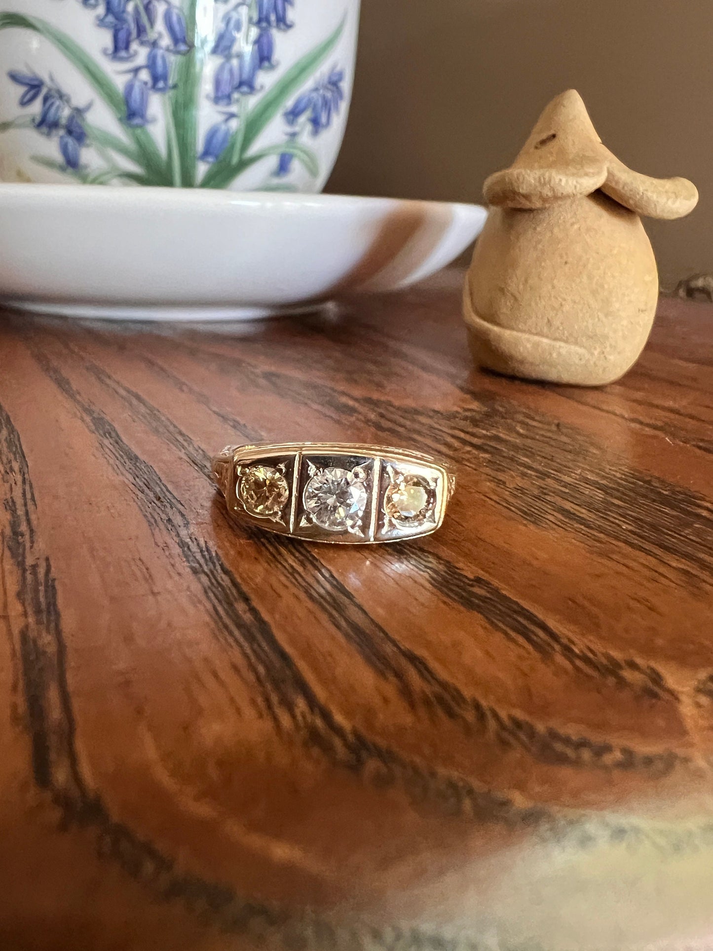 CHAMPAGNE, Colorless & Fancy BROWN Three Stone DIAMOND Ring 14k Yellow Gold Forget Me Not Flowers Vintage Art Deco Wide Band Stacker Gift