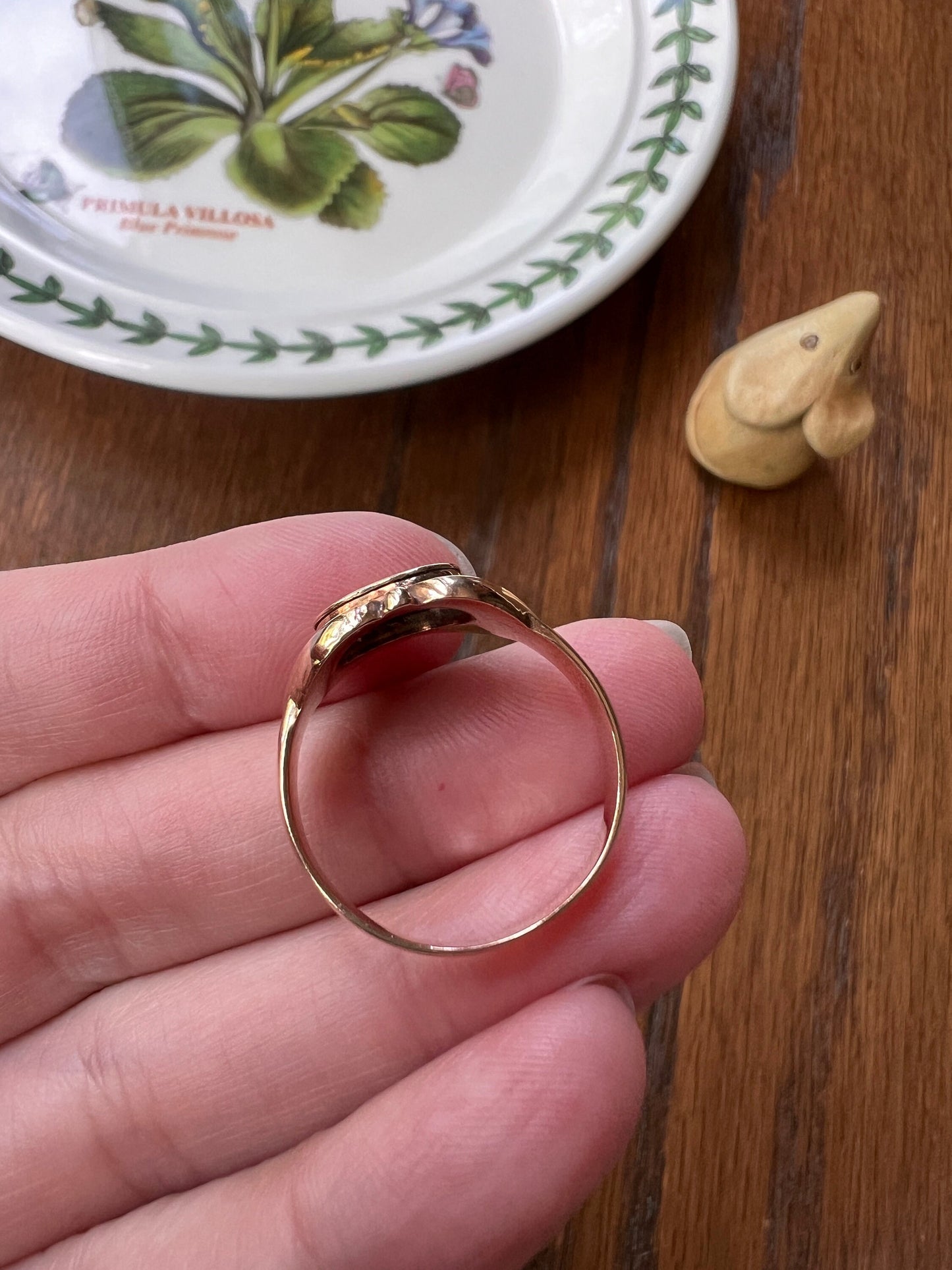 INITIAL S Signet Letter Ring Black Enamel Victorian Antique 10k Gold Solid Ring Stacker Romantic Gift Chunky Sturdy Circle Unisex Man Woman