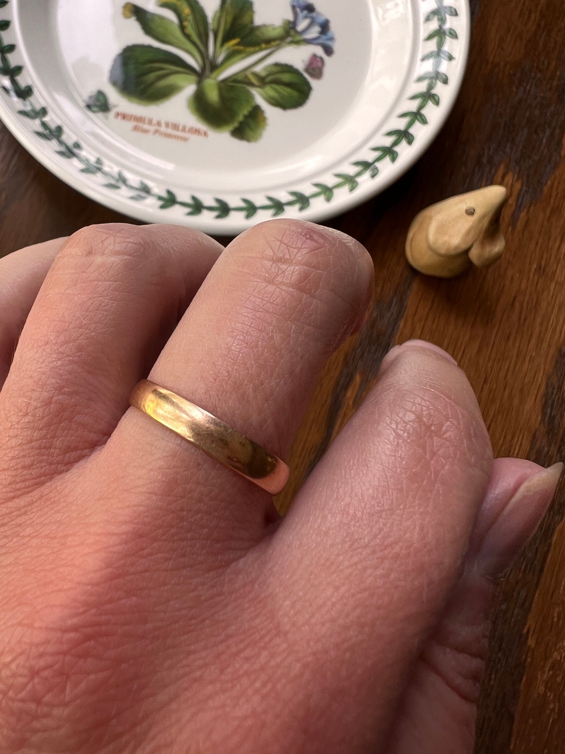 DATED 1910? ANTIQUE 18k Gold Rosy French Wedding RING 3.2mm Wide Band Hand Engraved French Belle Epoque July 25
