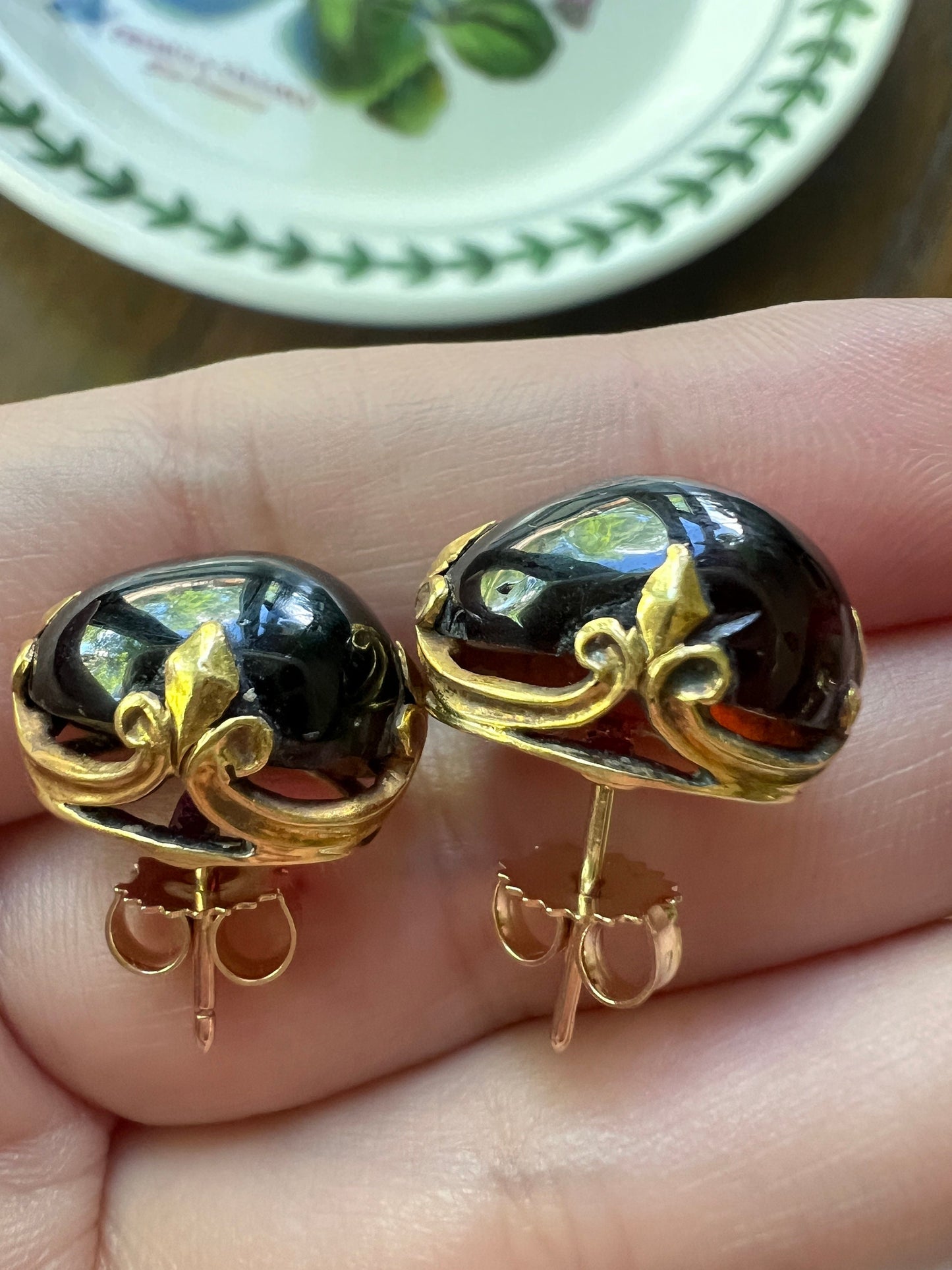 Fleur De Lis Prongs Large Juicy Cabochon Garnet Stud Earrings Vintage to Antique 14k Gold Glowing Crimson Red Domed Chunky Statement Orbs
