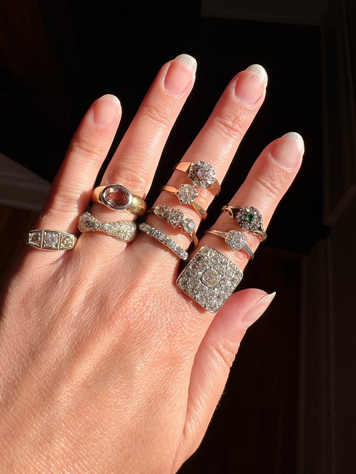 CHAMPAGNE, Colorless & Fancy BROWN Three Stone DIAMOND Ring 14k Yellow Gold Forget Me Not Flowers Vintage Art Deco Wide Band Stacker Gift