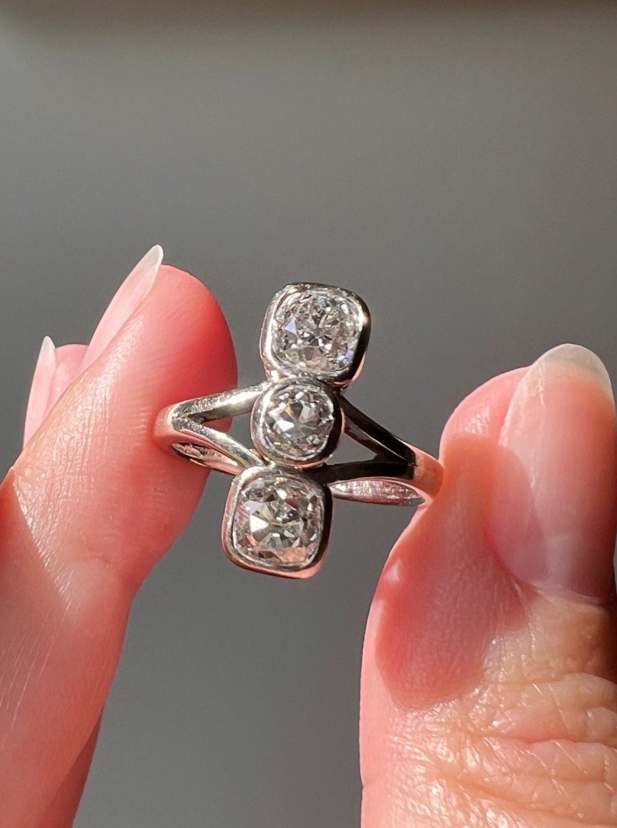 Three Stone 1.75 CARAT Old Mine Cut DIAMOND French Antique 18k White Gold Ring Stacker Belle Epoque Romantic Gift OMC Art Deco 1 3/4 1.75Ctw