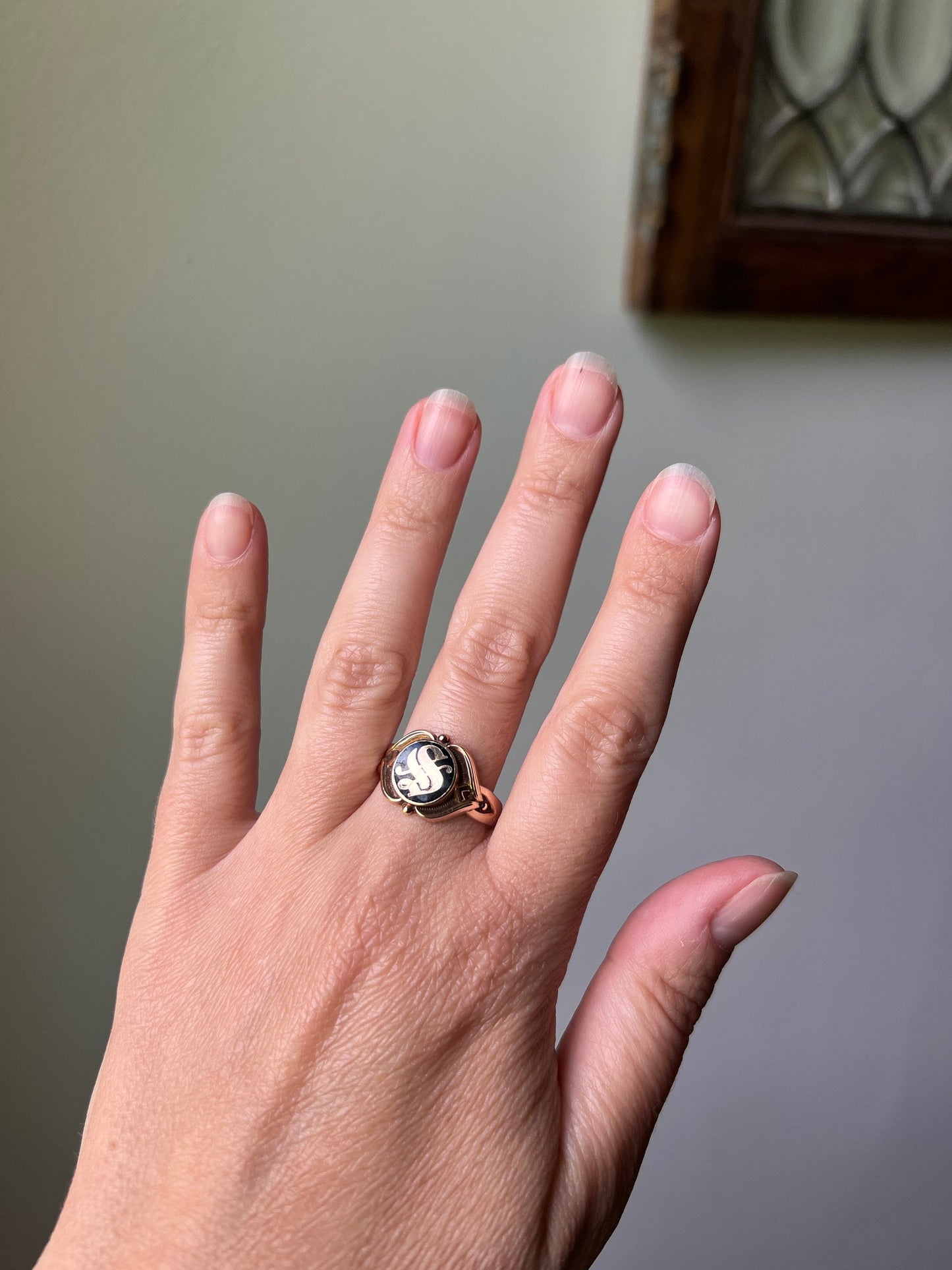 INITIAL S Signet Letter Ring Black Enamel Victorian Antique 10k Gold Solid Ring Stacker Romantic Gift Chunky Sturdy Circle Unisex Man Woman