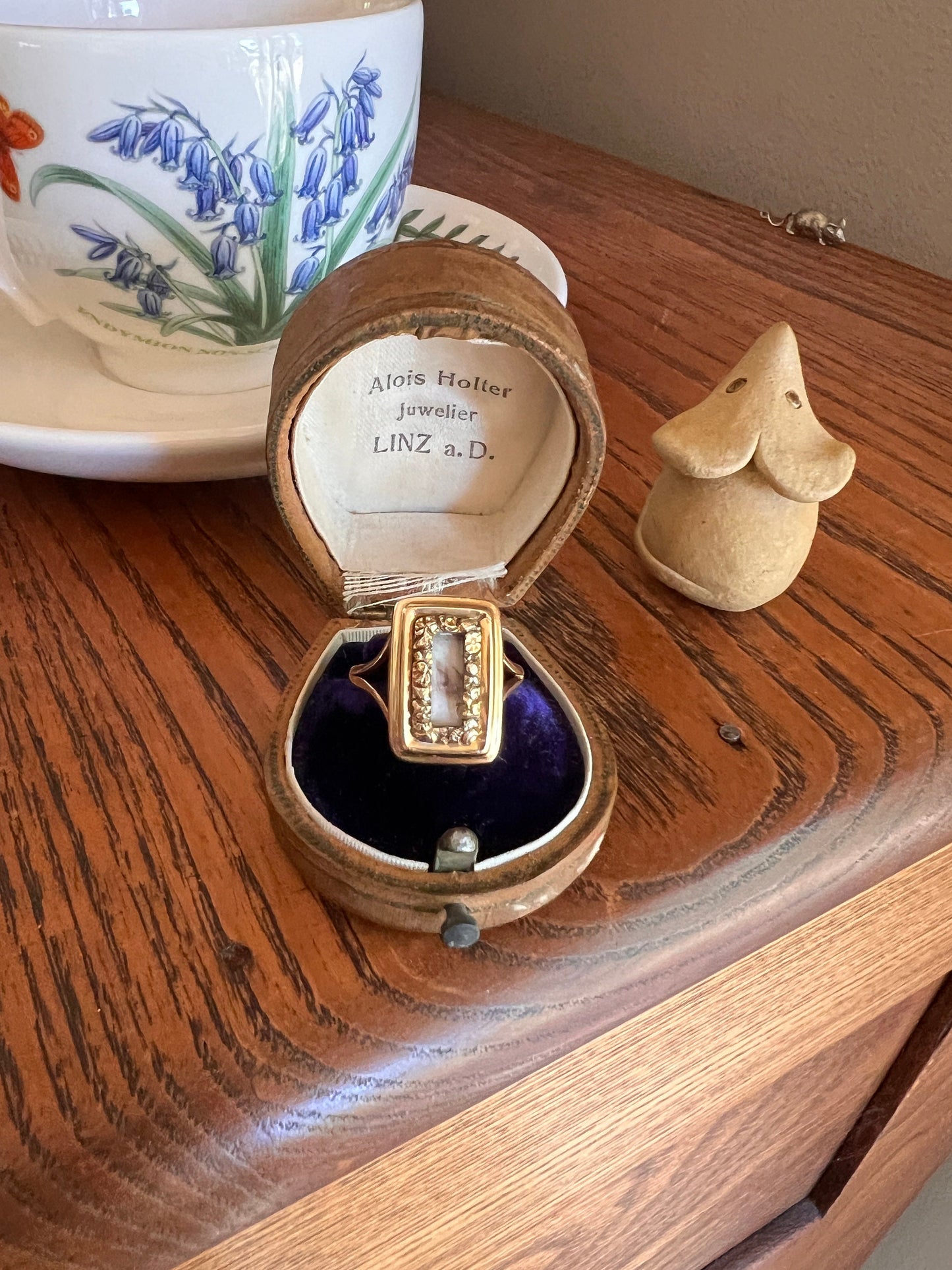 LOVER'S EYE Rare Victorian - Georgian Antique 15k Gold Ring Floral Embossed Halo Rectangle Chunky Locket Face Romantic Gift Collectible 14k