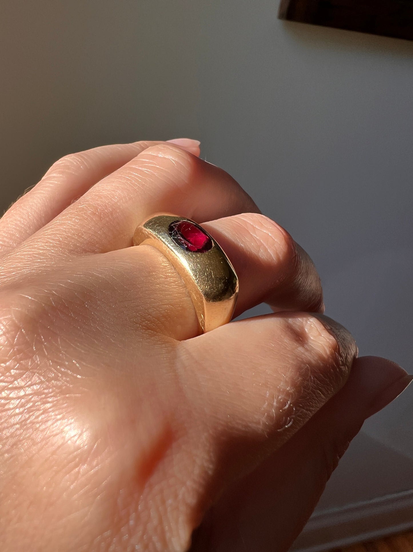 Chunky VINTAGE Purple GARNET Gypsy Ring 6.2g 18k Gold Solid Square Top Band Stacker Romantic Gift Geometric Tall Rectangular Unisex Man or