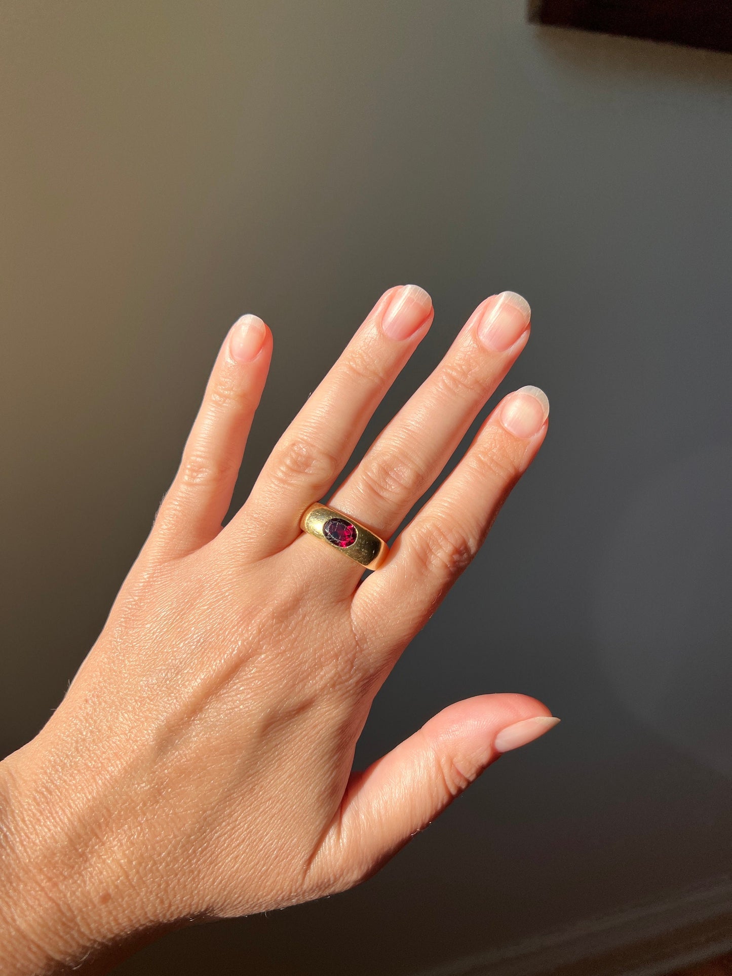 Chunky VINTAGE Purple GARNET Gypsy Ring 6.2g 18k Gold Solid Square Top Band Stacker Romantic Gift Geometric Tall Rectangular Unisex Man or