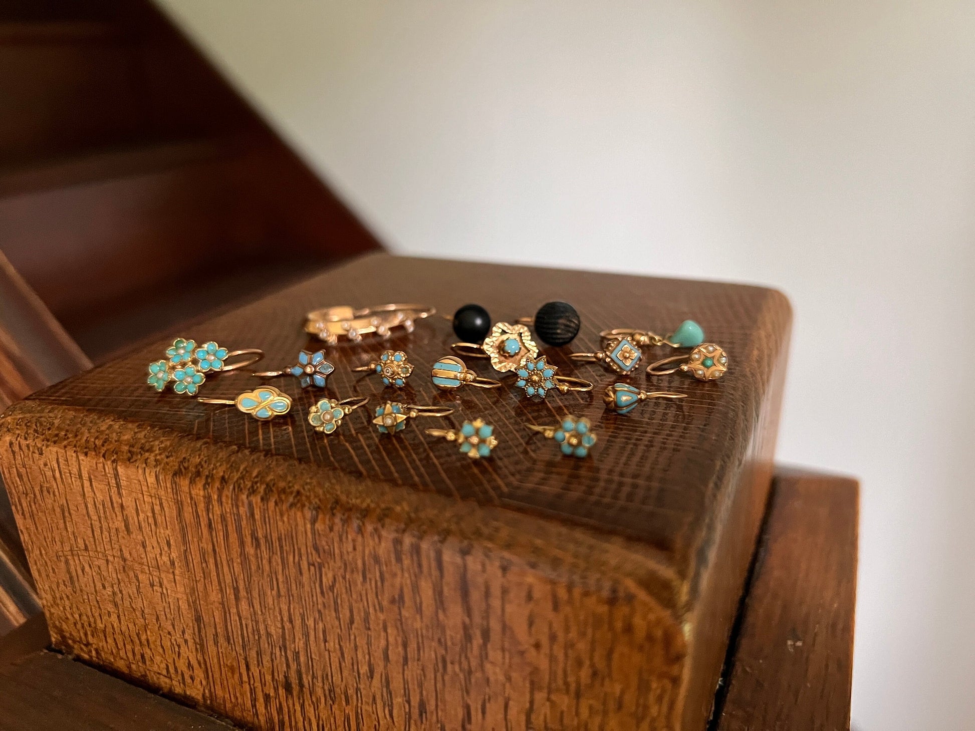 Floral Forget Me Not Antique Blue Enamel VICTORIAN Dainty SINGLE Earring French Dormeuse 18k Gold Minimalist Mix Match Something Old Bridal