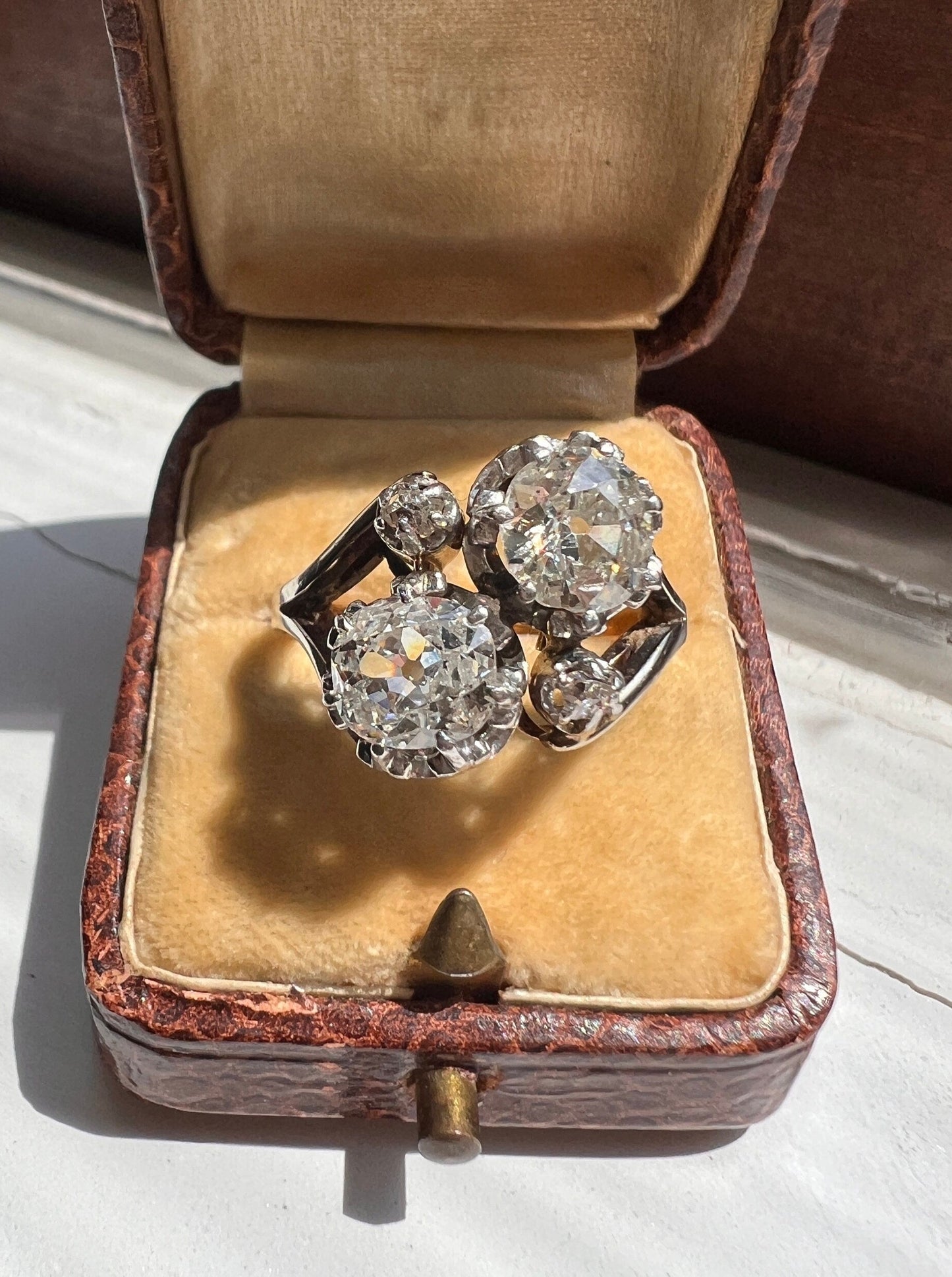 Toi et Moi 2 CARAT Old Mine Cut DIAMOND Two Stone Antique Ring 18k Gold Angled Band Stacker French Belle Epoque Romantic Gift OMC 2Ctw Crown