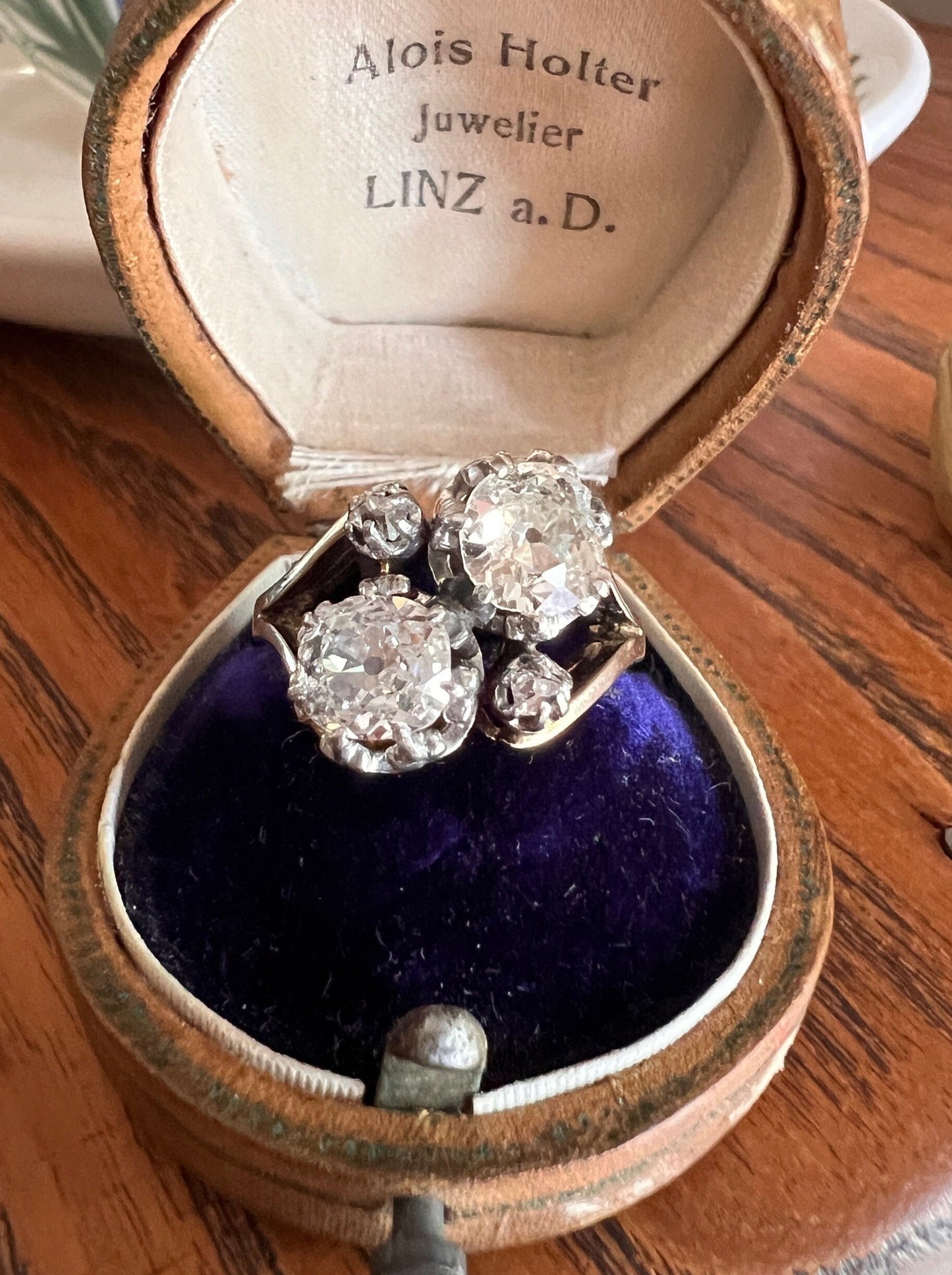 Toi et Moi 2 CARAT Old Mine Cut DIAMOND Two Stone Antique Ring 18k Gold Angled Band Stacker French Belle Epoque Romantic Gift OMC 2Ctw Crown