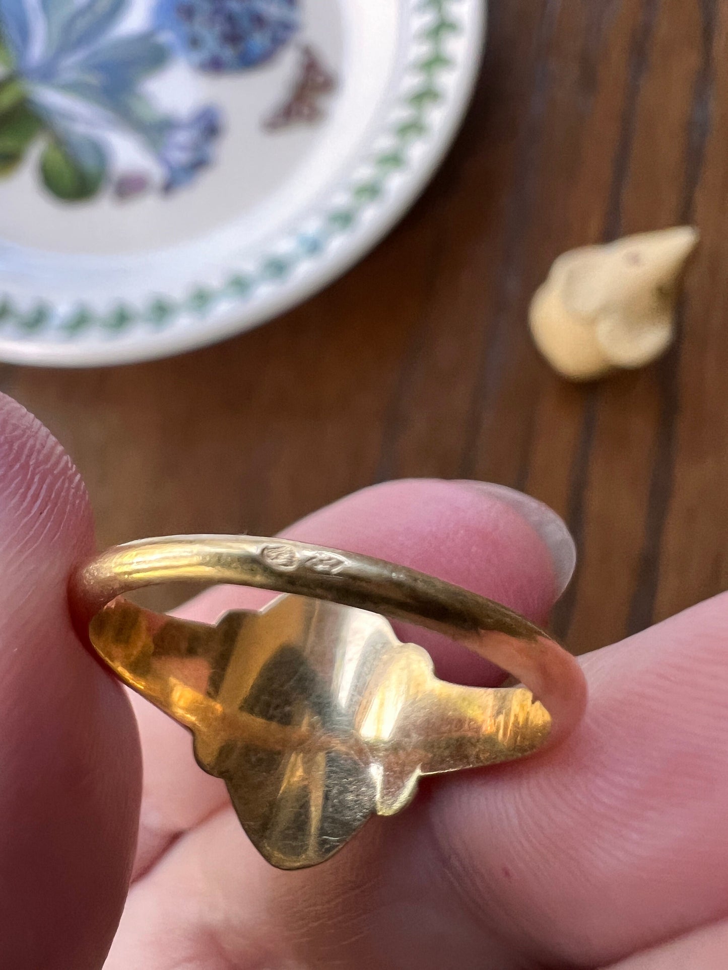 Antique STRIPED Blue Enamel Oval Ornate Victorian Ring 18k Gold French Belle Epoque Stacker Romantic Gift Linear Geometric Scrolled Signet