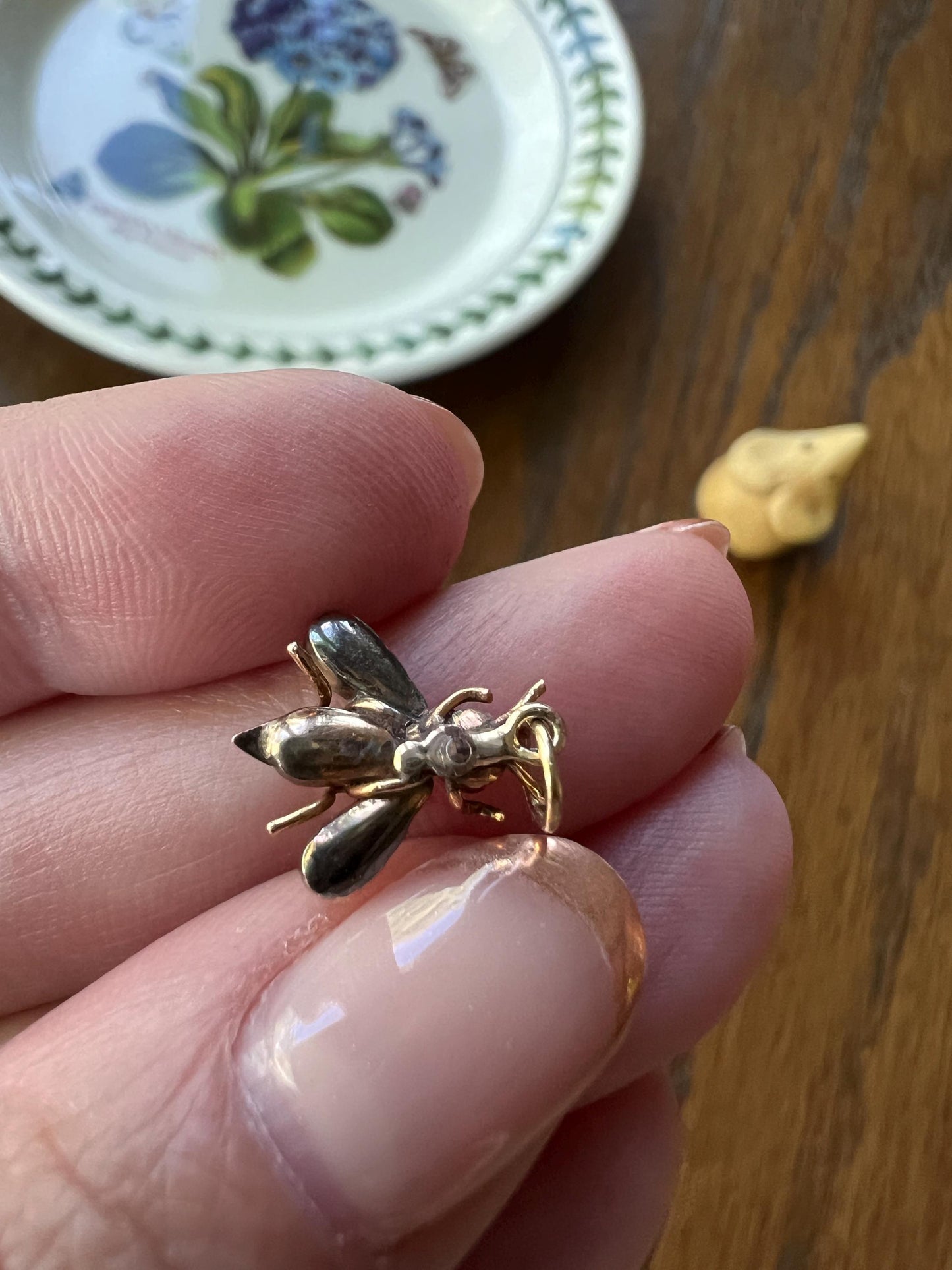 Glowing Perpignan GARNET Pink Purple Teardrop Gemset BUG Fly BEE Charm French Antique Victorian Figural Pendant Rose Cut 18k Gold Figural