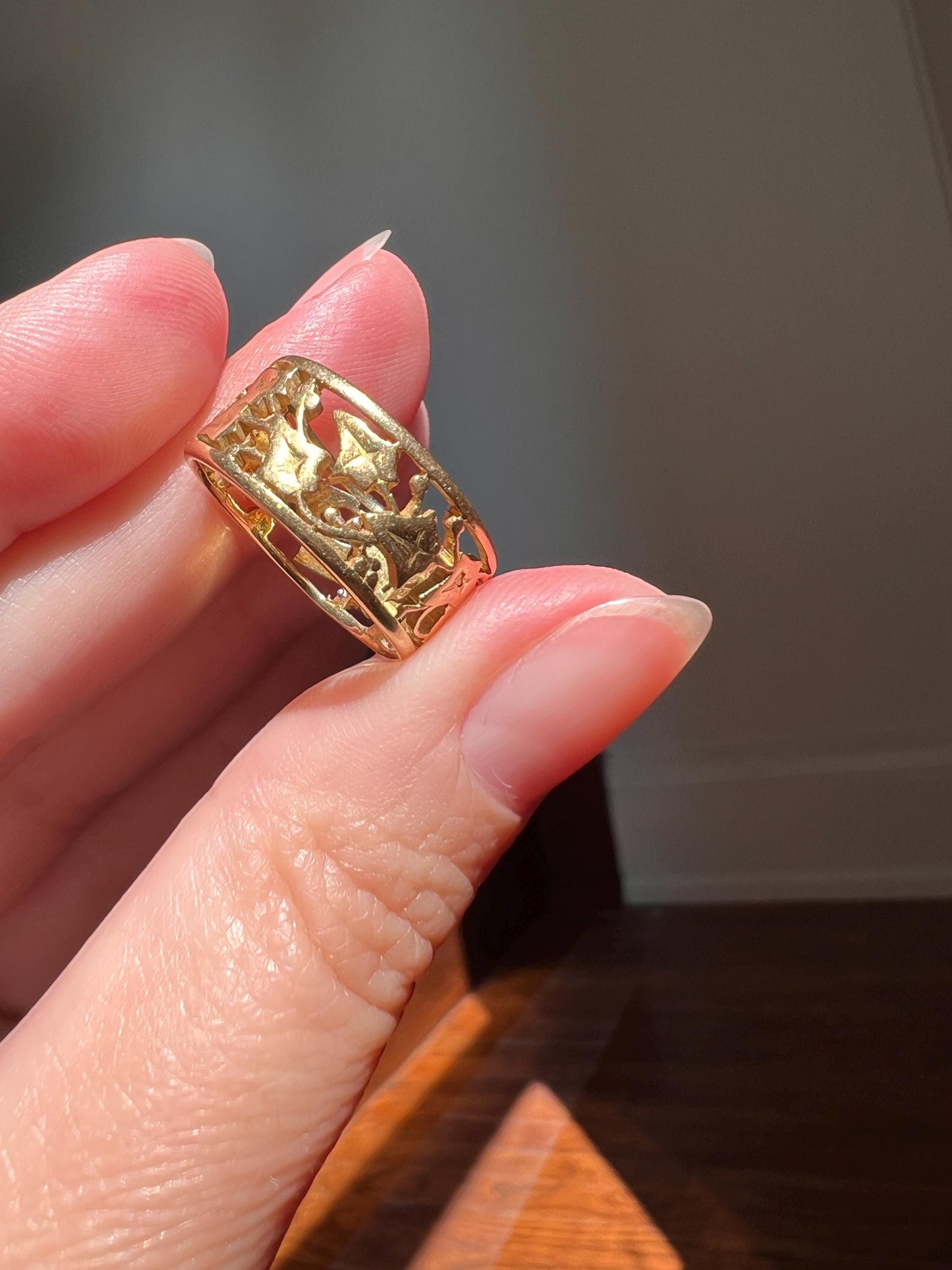 IVY Victorian French ANTIQUE Hallmark Chunky 8.2mm Wide Cigar Band 18k Gold Solid Eternity Ring Open Work Engraved Wedding Stacker Love Gift