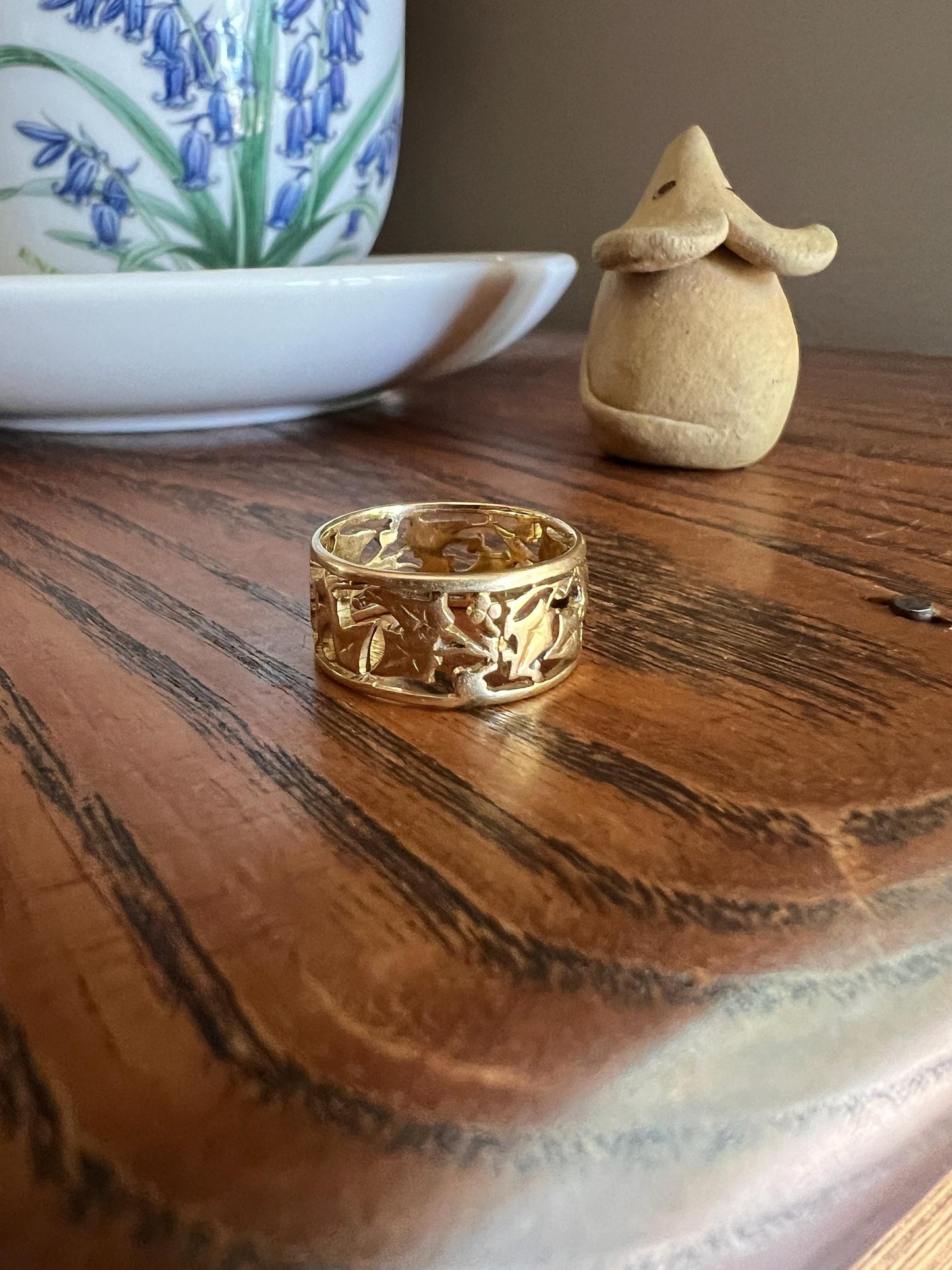 IVY Victorian French ANTIQUE Hallmark Chunky 8.2mm Wide Cigar Band 18k Gold Solid Eternity Ring Open Work Engraved Wedding Stacker Love Gift