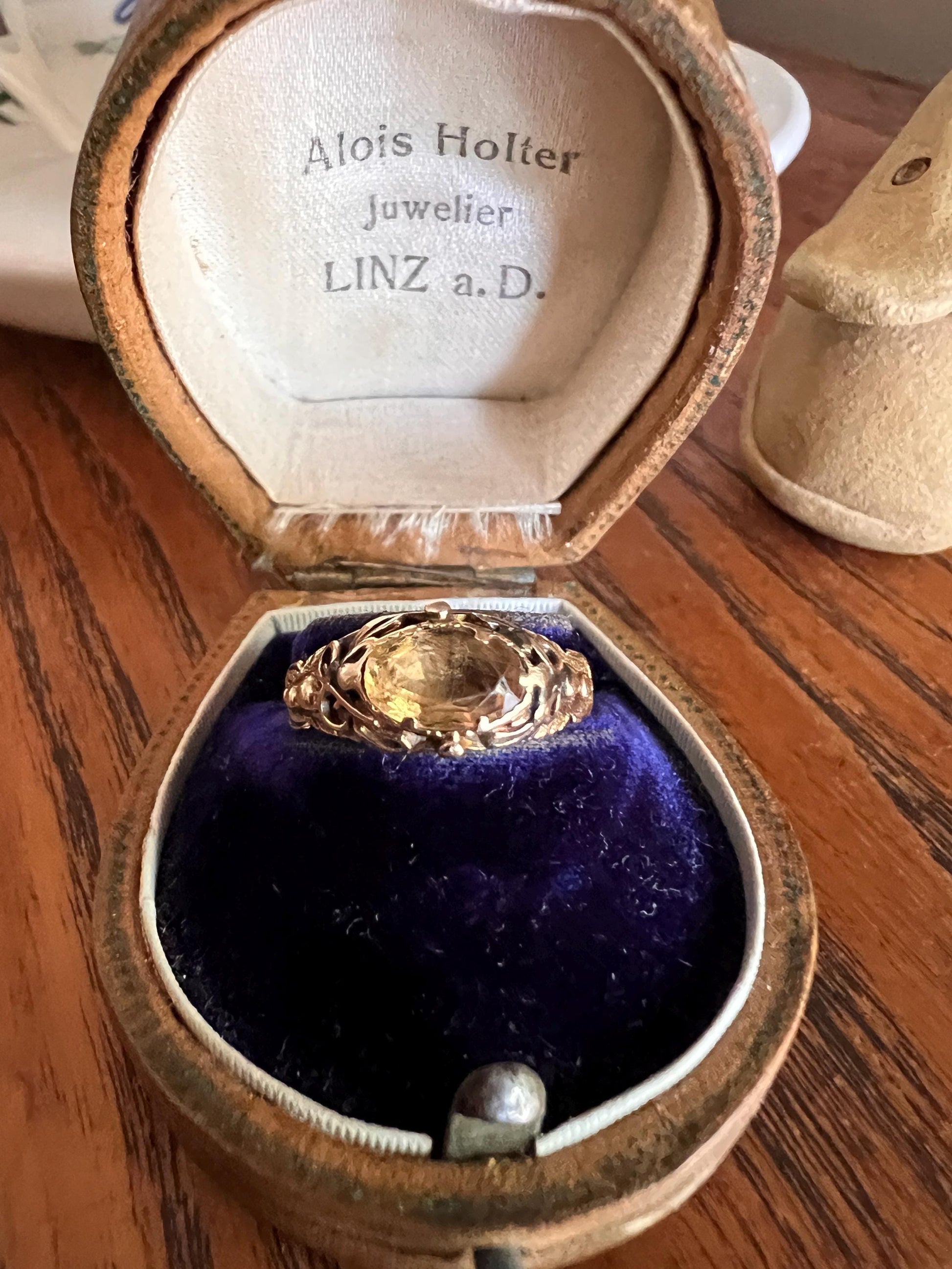 Antique GEORGIAN Old Cut Precious Golden Yellow Peach TOPAZ Ring 14k Gold Foil Back East West OVAL Ornate Scrolled Romantic Gift Victorian