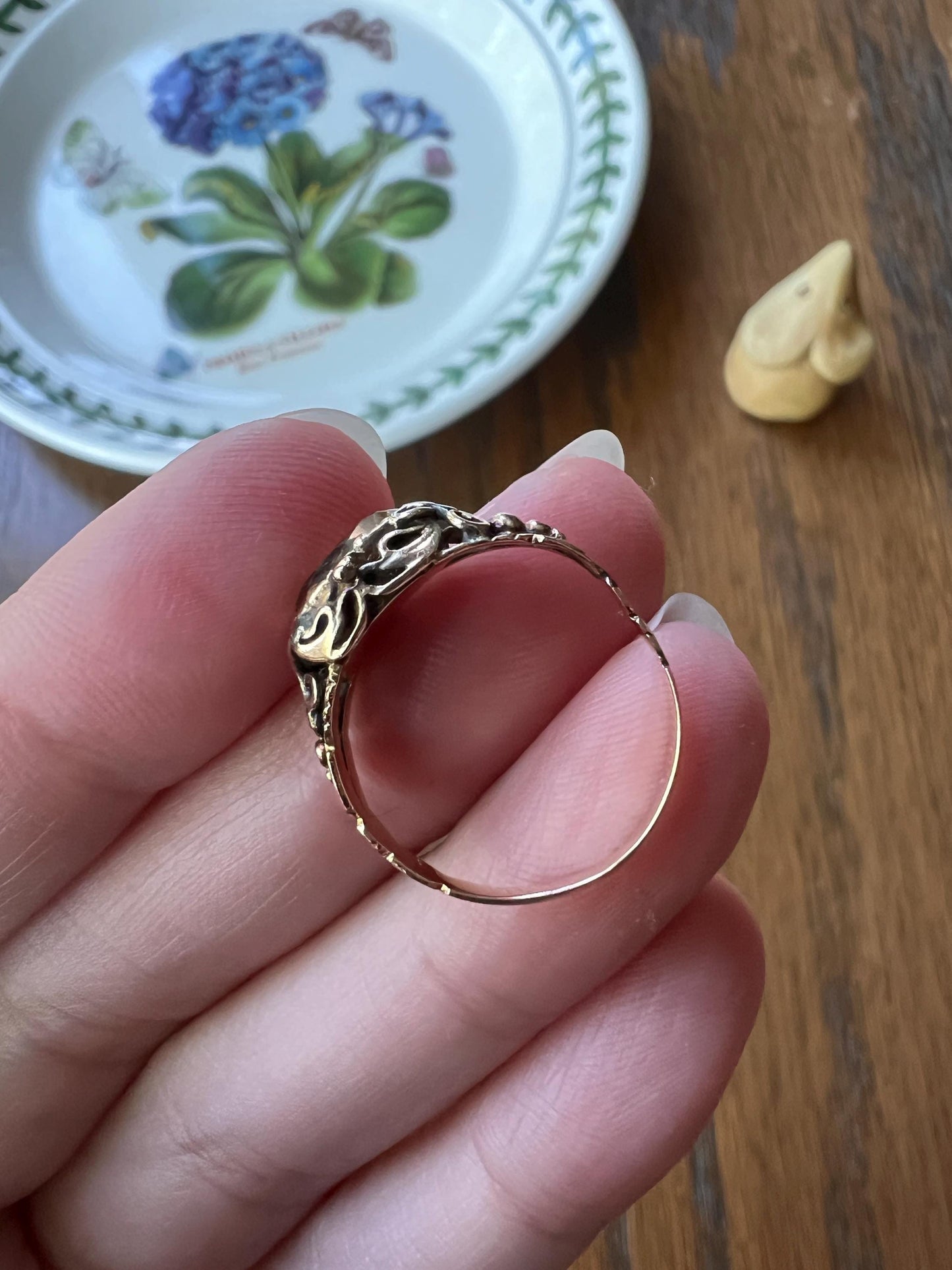 Antique GEORGIAN Old Cut Precious Golden Yellow Peach TOPAZ Ring 14k Gold Foil Back East West OVAL Ornate Scrolled Romantic Gift Victorian