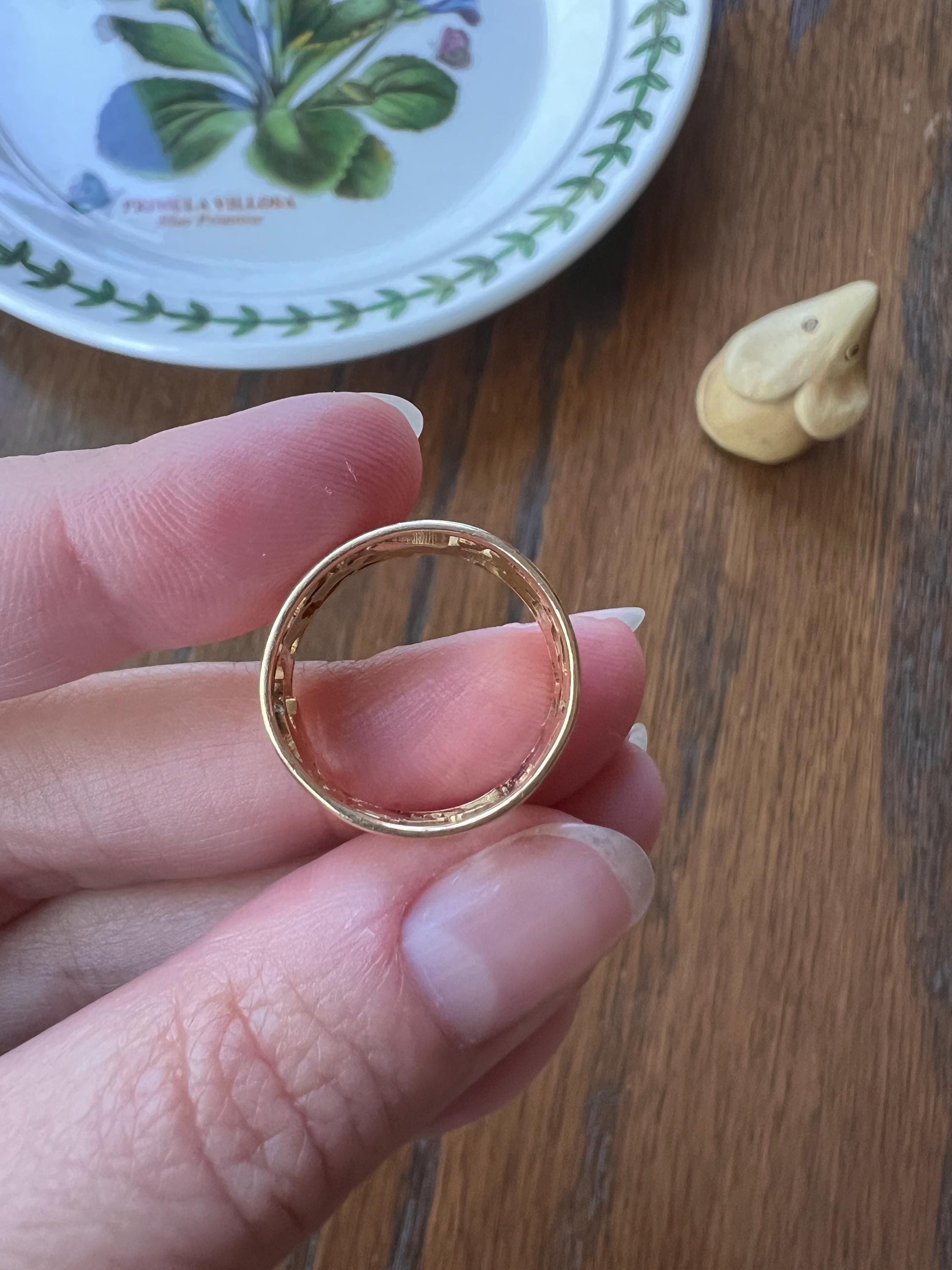 IVY Victorian French ANTIQUE Hallmark Chunky 8.2mm Wide Cigar Band 18k Gold Solid Eternity Ring Open Work Engraved Wedding Stacker Love Gift