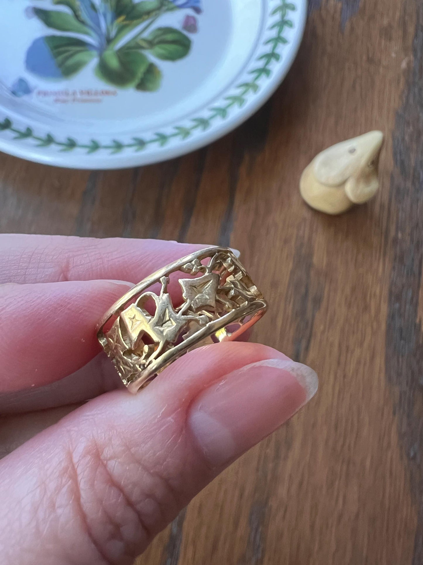 IVY Victorian French ANTIQUE Hallmark Chunky 8.2mm Wide Cigar Band 18k Gold Solid Eternity Ring Open Work Engraved Wedding Stacker Love Gift
