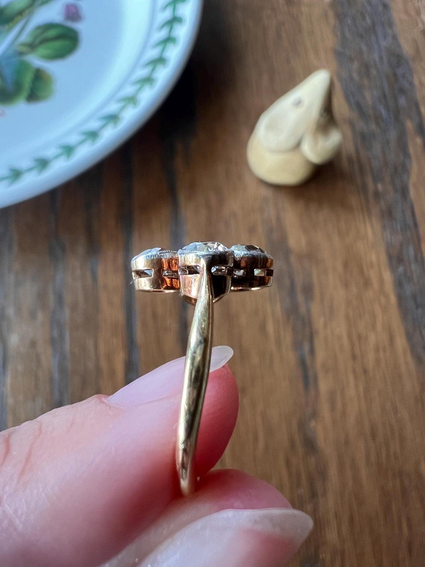 CRUCIFORM 1.25 Carat Old Mine Cut DIAMOND Ring Antique EDWARDIAN 18k Gold Platinum Five Stone Geometric Romantic Gift Stacker Milgrain OmC