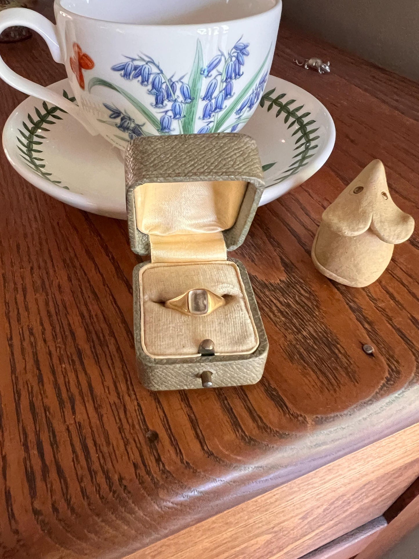 LOCKET Back Ring 18k Gold Quartz Rock Crystal Beveled Frame French Antique Georgian OPENS Hinged Compartment Band Romantic Gift Love Token