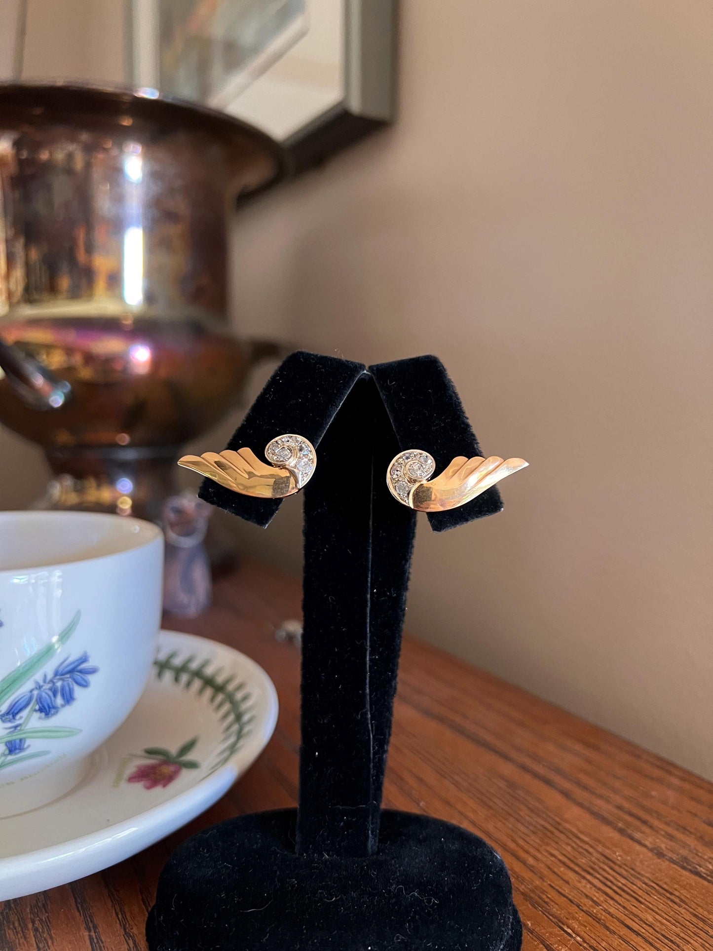 WINGED Fabulous 1 Carat 1 Ctw. Art Deco French Old Mine Cut DIAMOND Earrings 18k Gold Figural Swirl Antique Vintage Climber Crawler Chunky