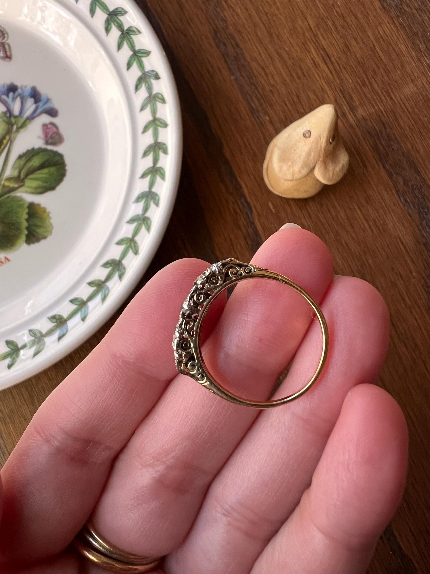 Antique 1.1 Carat Old Mine Cut DIAMOND 5 Five Stone Band Ring 18k Gold Platinum Scrolled Victorian Romantic Gift Stacker Wedding OMC 1.1Ctw