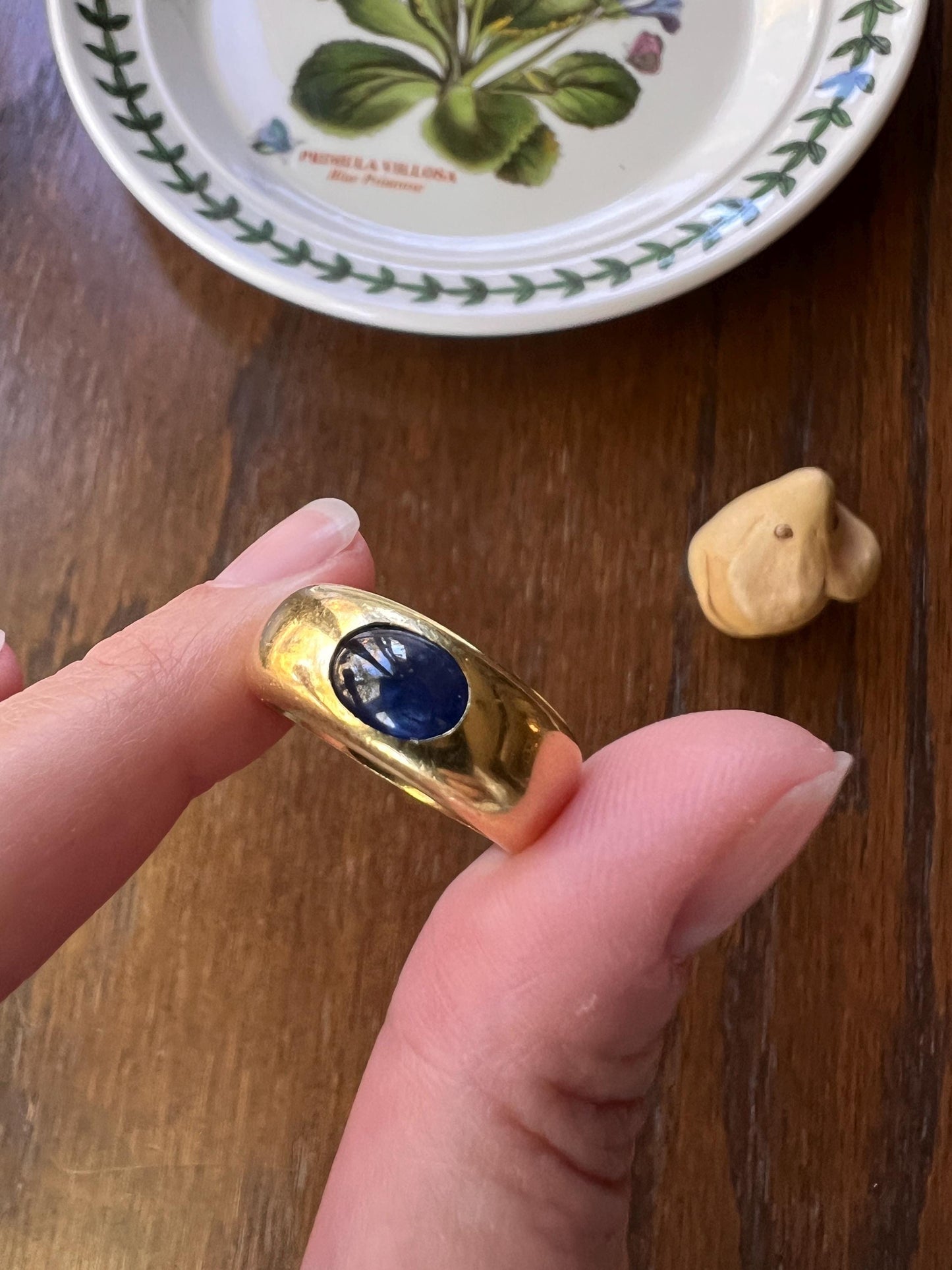 Vintage East West Natural SAPPHIRE Gypsy Ring 9.8g 18k Gold French Glowing Blue Cabochon Wide Band Chunky Domed Stacker Unisex Man Ring