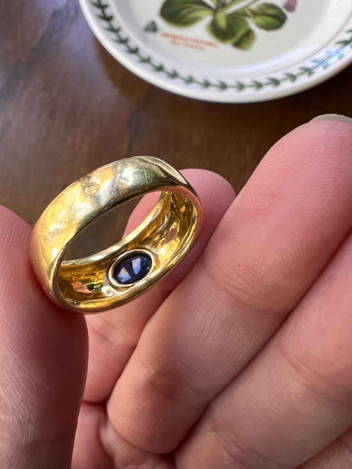 Vintage East West Natural SAPPHIRE Gypsy Ring 9.8g 18k Gold French Glowing Blue Cabochon Wide Band Chunky Domed Stacker Unisex Man Ring