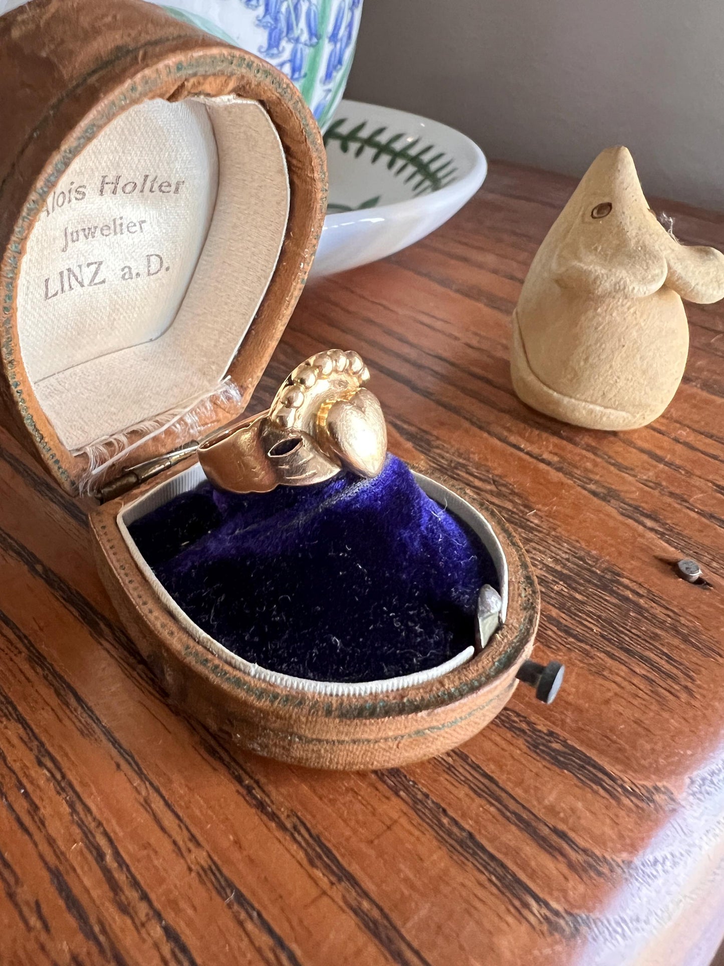 Antique Bague de Foi French Regional Ring FEDE Hands 18k GOLD Folk Victorian Wide Band Big Heart True Love Faithful 7 Days of Week Rare Gift