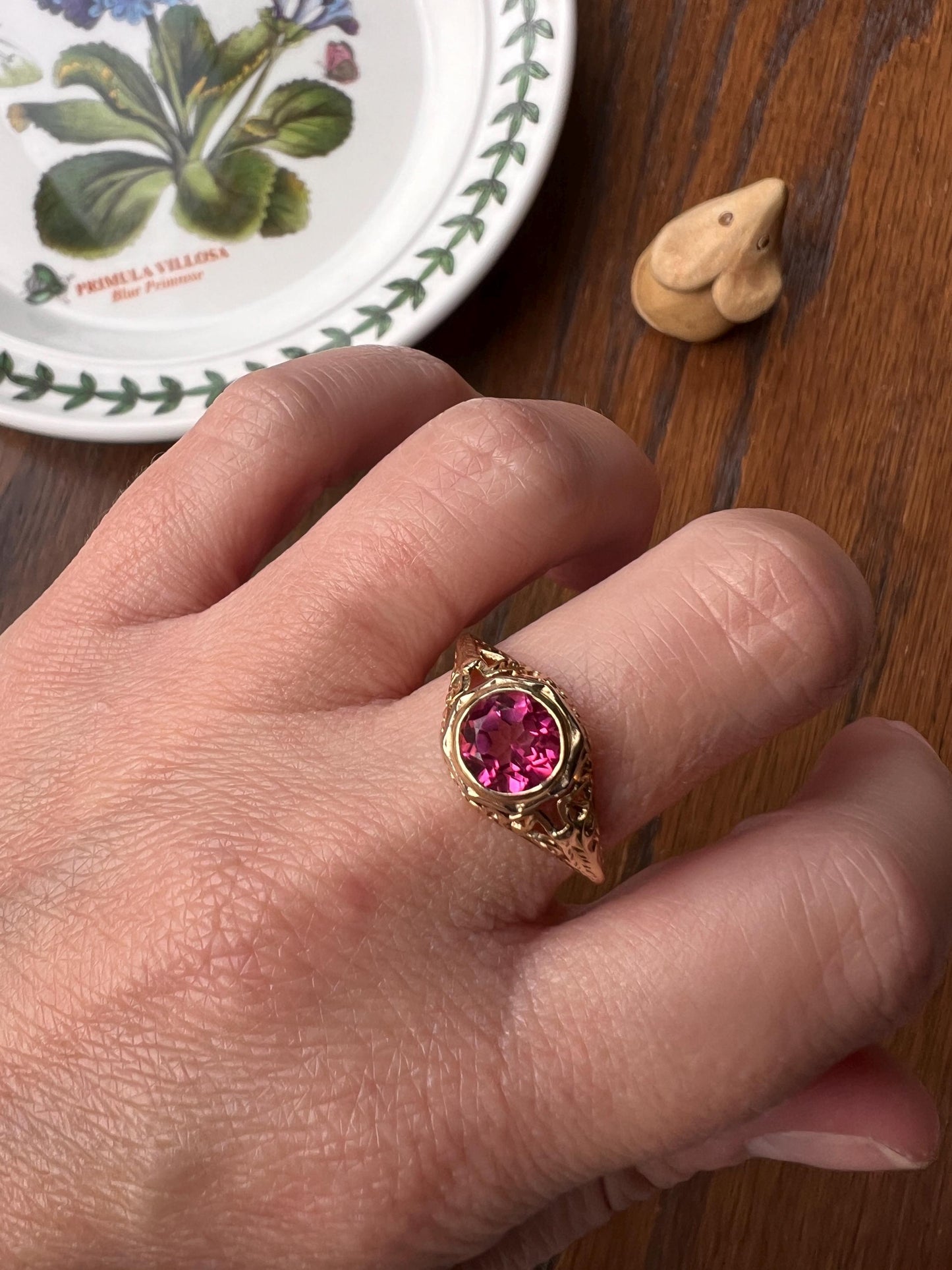 Ornate Filigree ANTIQUE Pink Sapphire Ruby 14k Gold Star Cut Romantic Gift Art Deco Colorful Stacker