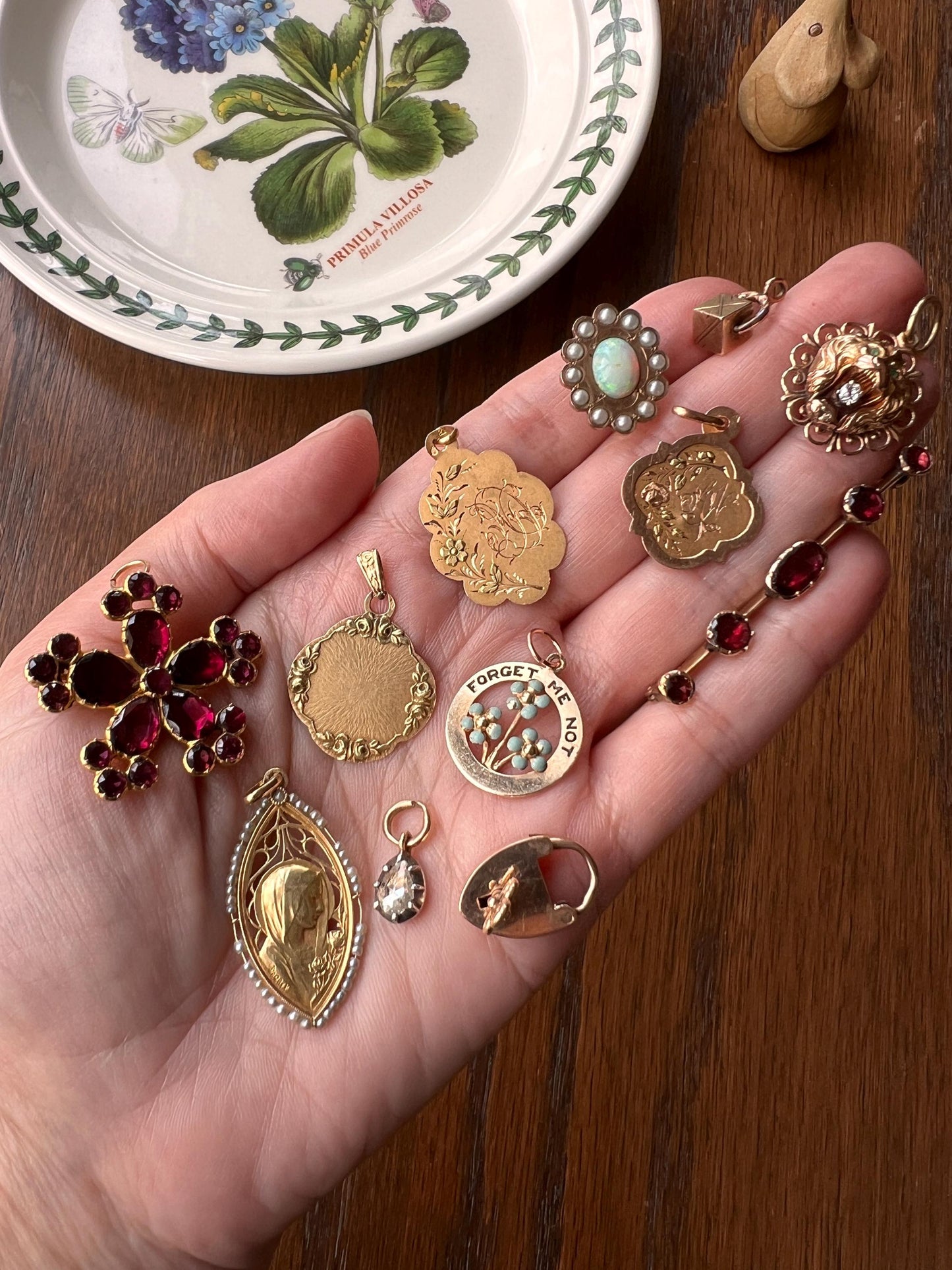 French ANTIQUE Religious Medal Art Nouveau 18k Gold Seed Pearl Halo Virgin Mary St. Therese Roses Pendant Gift Minimalist Belle Epoque Dated