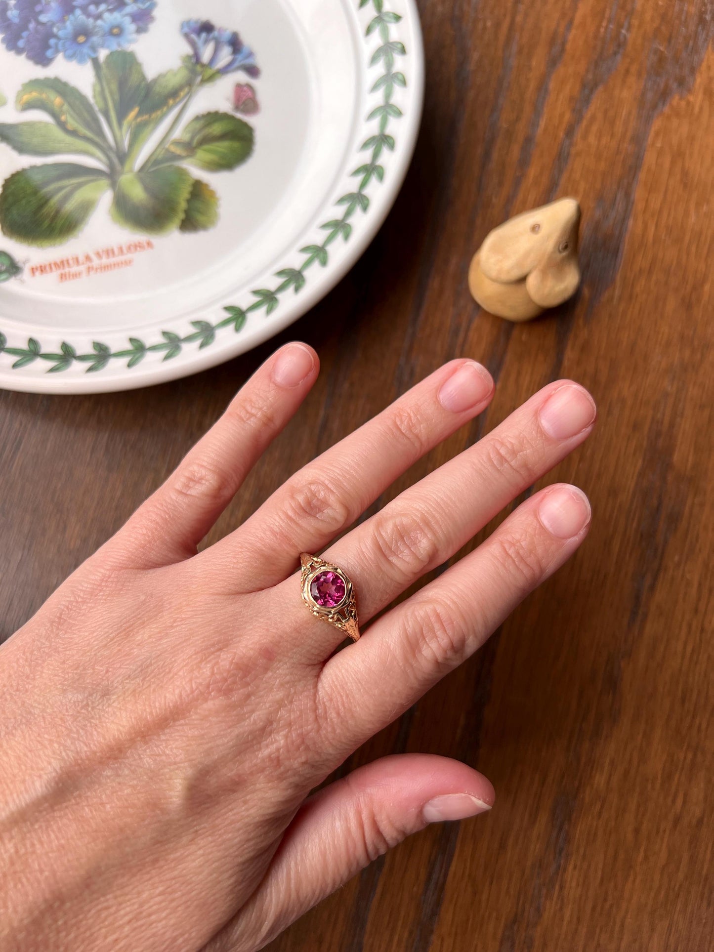 Ornate Filigree ANTIQUE Pink Sapphire Ruby 14k Gold Star Cut Romantic Gift Art Deco Colorful Stacker