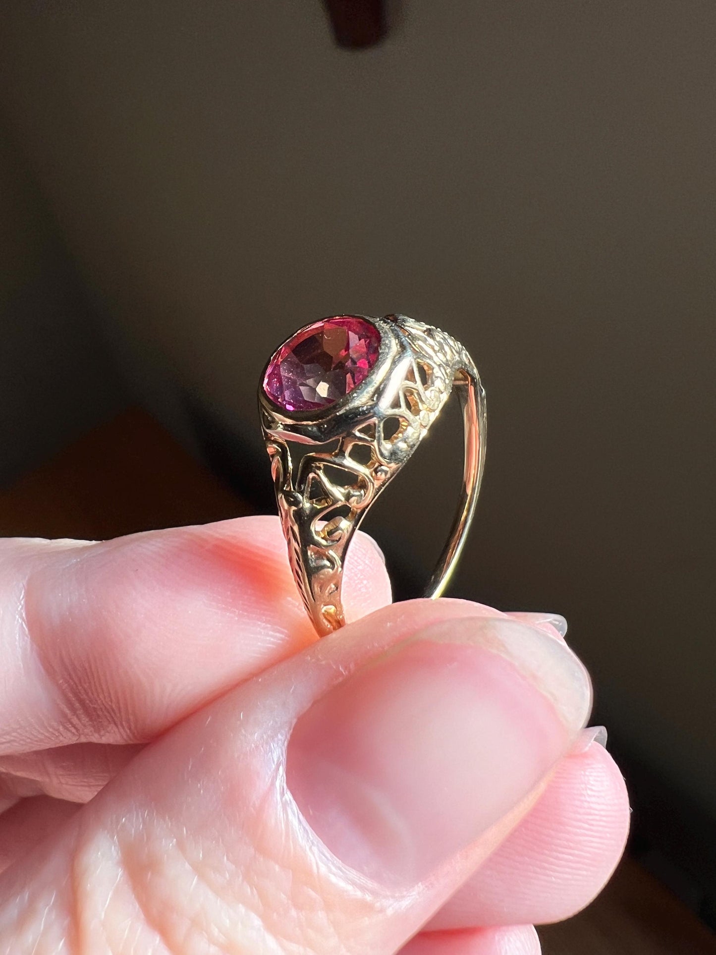 Ornate Filigree ANTIQUE Pink Sapphire Ruby 14k Gold Star Cut Romantic Gift Art Deco Colorful Stacker