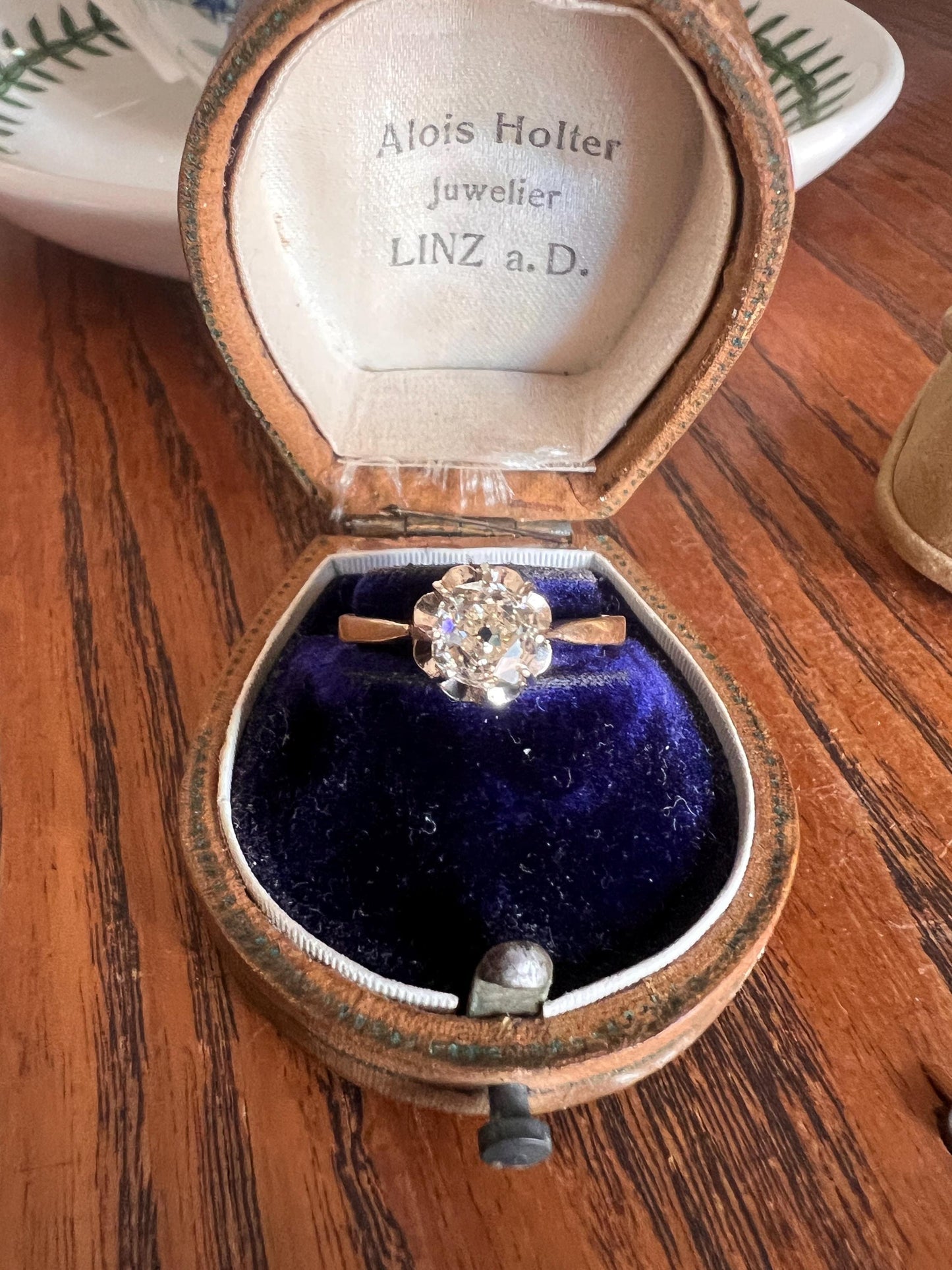 Old Mine Cut DIAMOND Solitaire Ring .9 Carat Eye Clean French Victorian Antique Engagement Ring 18k Gold Illusion Romantic Gift Stacker OMC