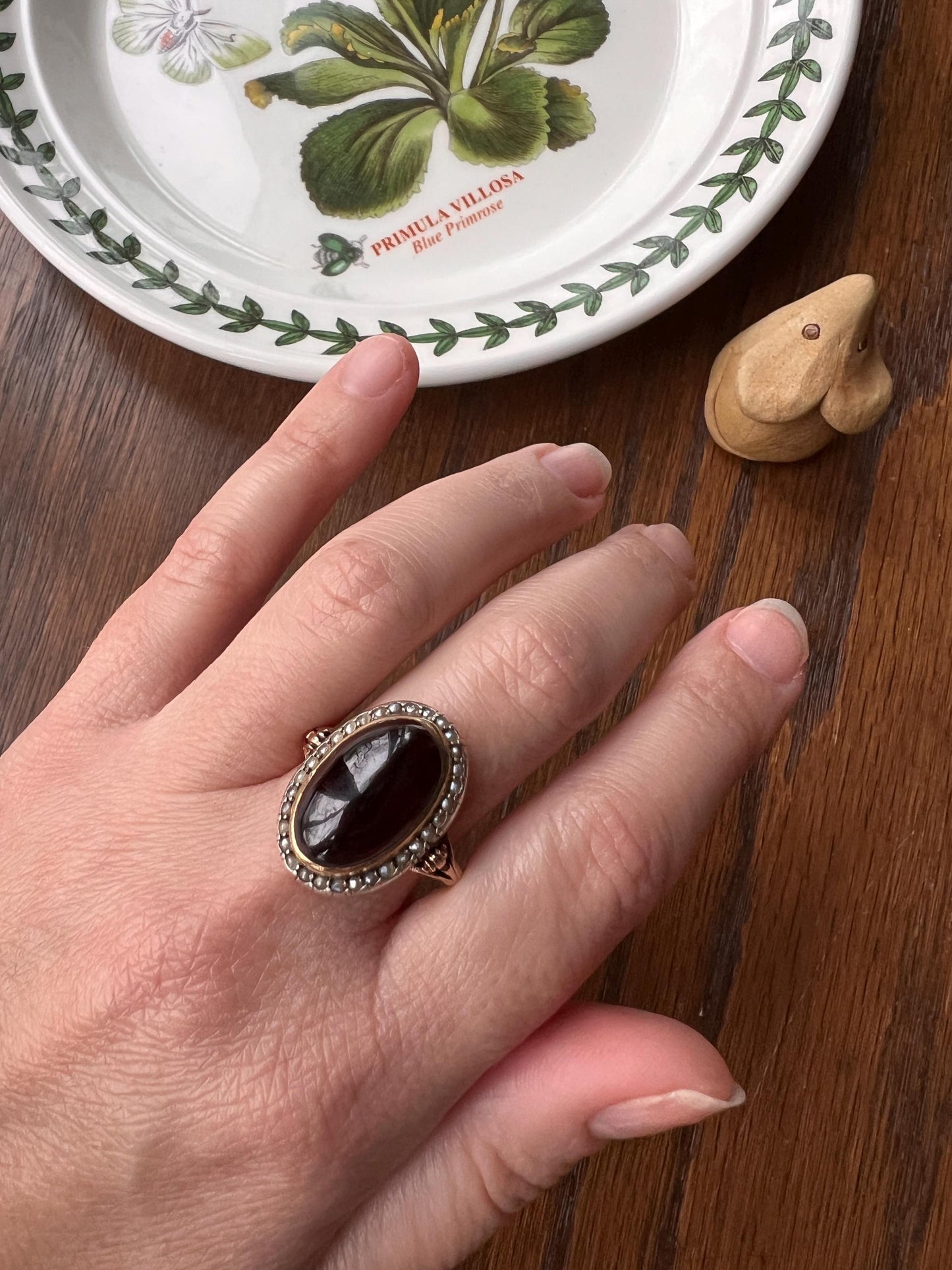 XL GARNET Antique Pearl Halo Ring Antique 18k Gold Floral Ring Butt Glossy Crimson Glowing Stacker Romantic Gift Unique Victorian Cabochon