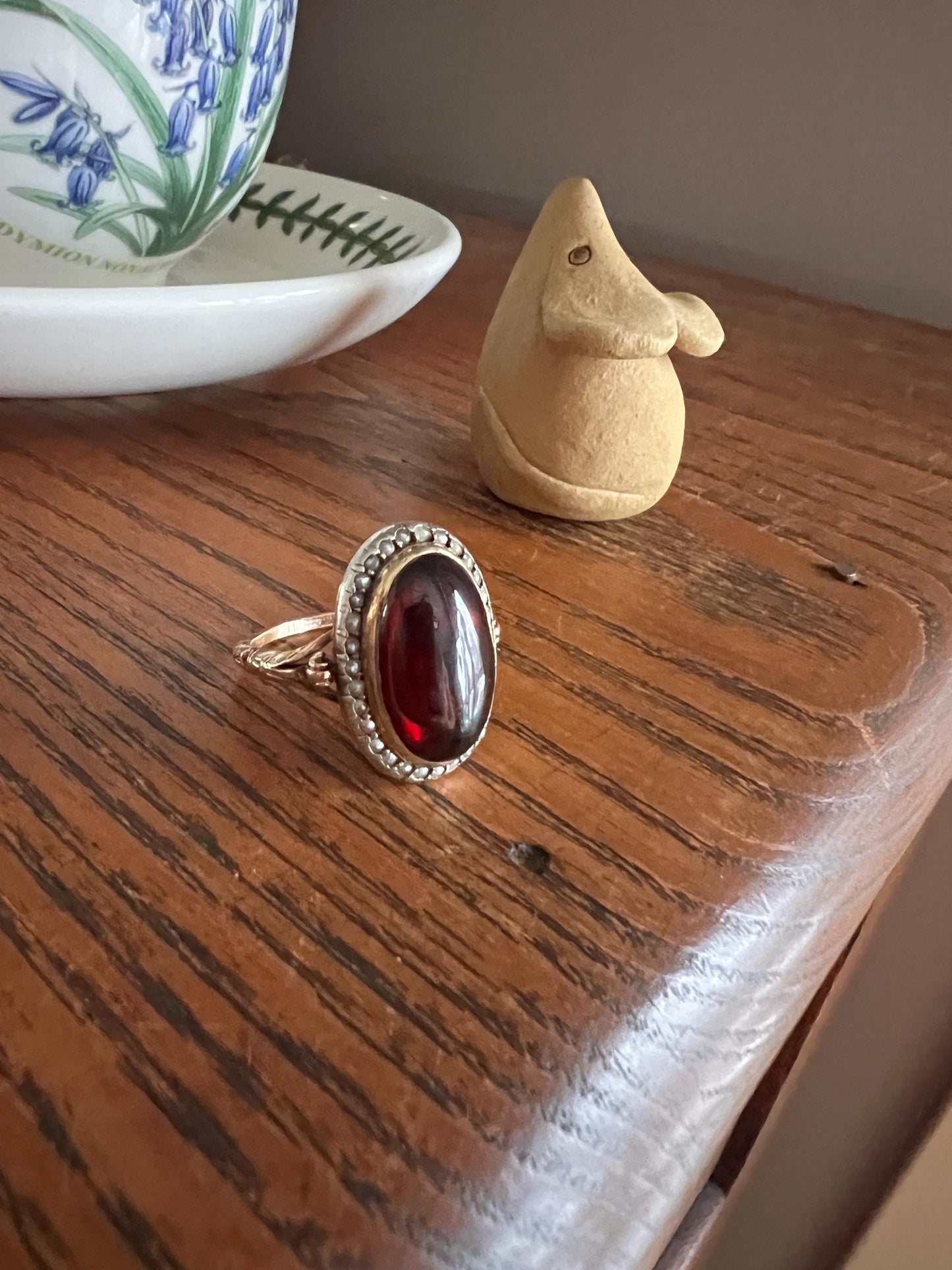 XL GARNET Antique Pearl Halo Ring Antique 18k Gold Floral Ring Butt Glossy Crimson Glowing Stacker Romantic Gift Unique Victorian Cabochon