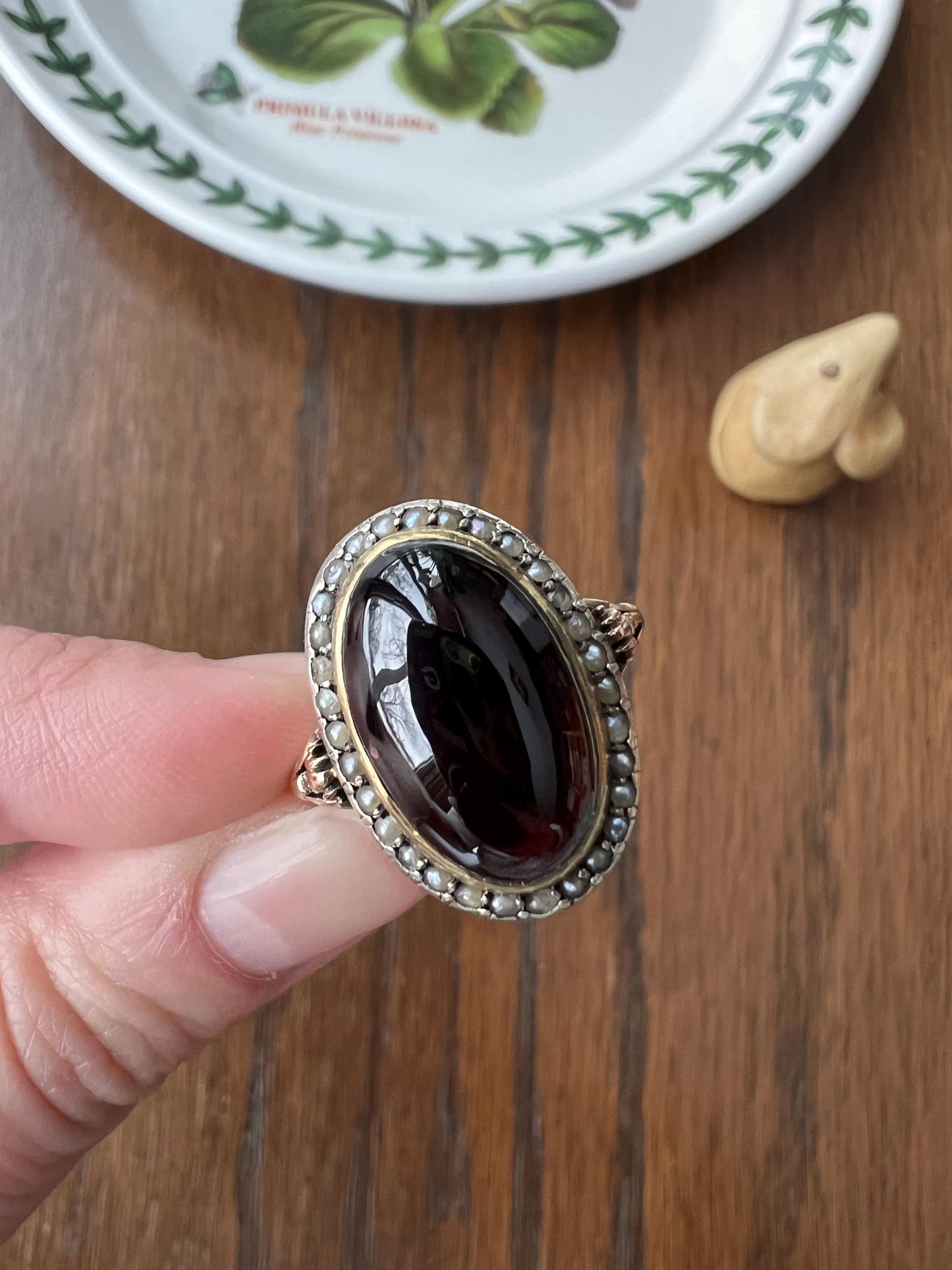XL GARNET Antique Pearl Halo Ring Antique 18k Gold Floral Ring Butt Glossy Crimson Glowing Stacker Romantic Gift Unique Victorian Cabochon