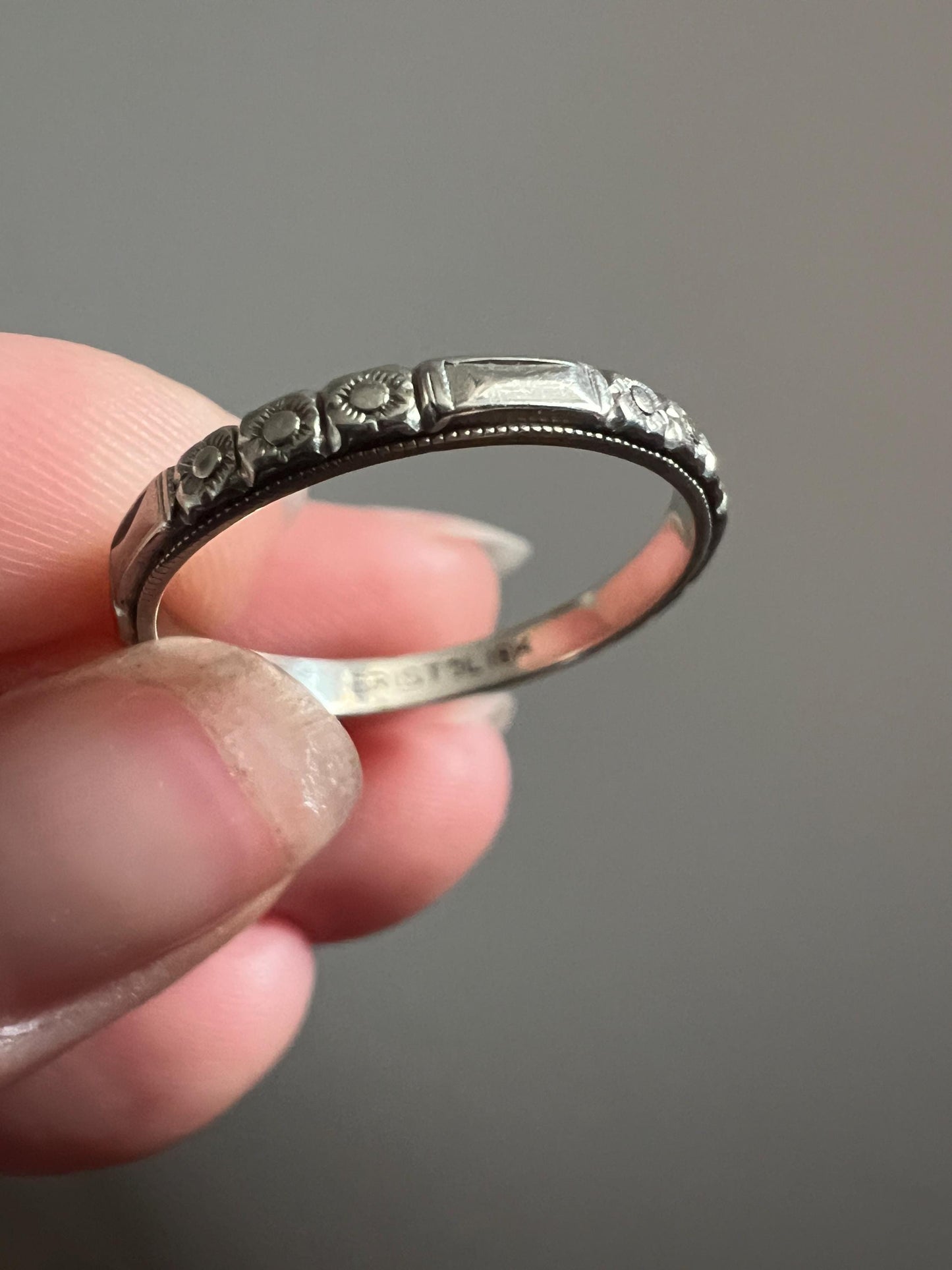 Sunflower? Orange Blossom 18k White Gold Floral Embossed Antique Sz 8.25 Wedding Band Forget Me Not Ring Skinny Floral Eternity Gift Stack