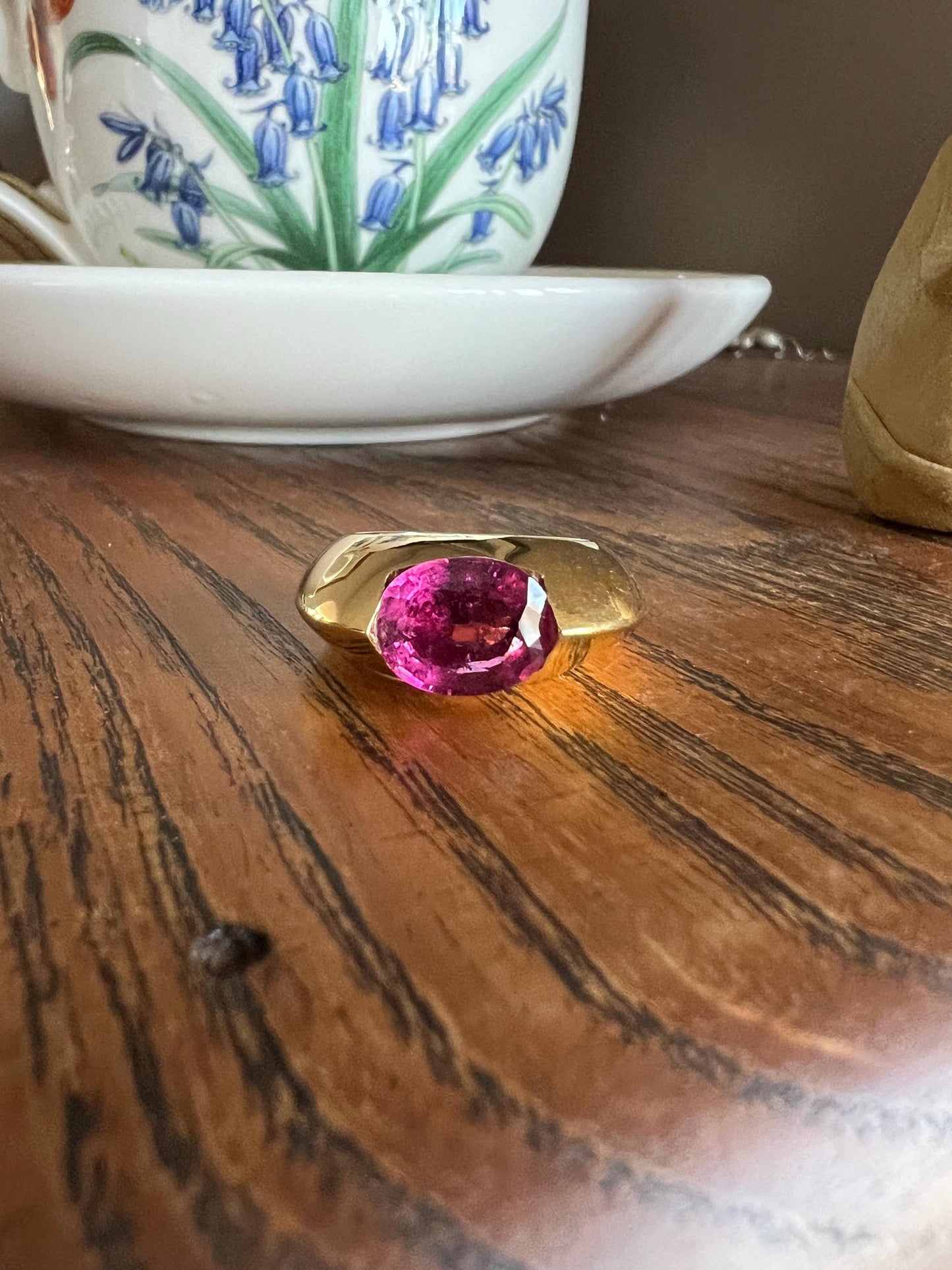 MEGA Natural Pink TOURMALINE Knife Edge Domed Bombe Ring Band French Vintage HEAVY 13.6g 18k Gold Retro Statement Stacker Chunky Funky Oval