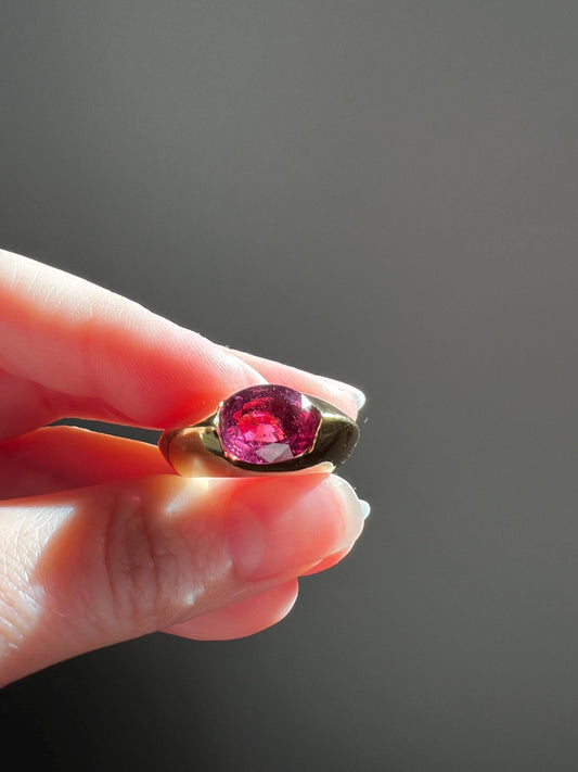 MEGA Natural Pink TOURMALINE Knife Edge Domed Bombe Ring Band French Vintage HEAVY 13.6g 18k Gold Retro Statement Stacker Chunky Funky Oval