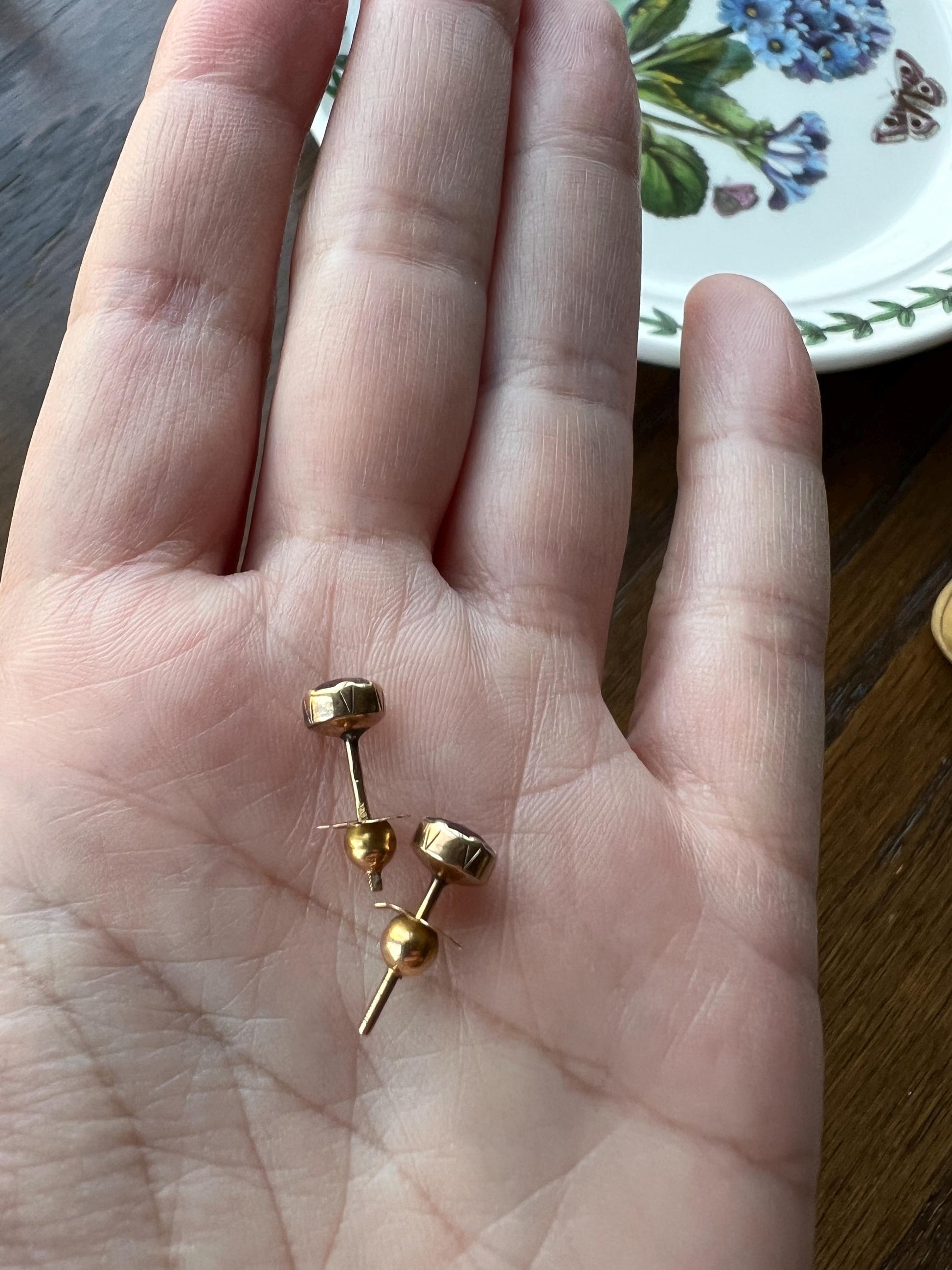 Perpignan GARNET Antique STUD Earrings French 18k GOLD Rose Cut Stud Collet Set Screw Back Victorian Hallmark Bridal Gift Pinkish Purple Red