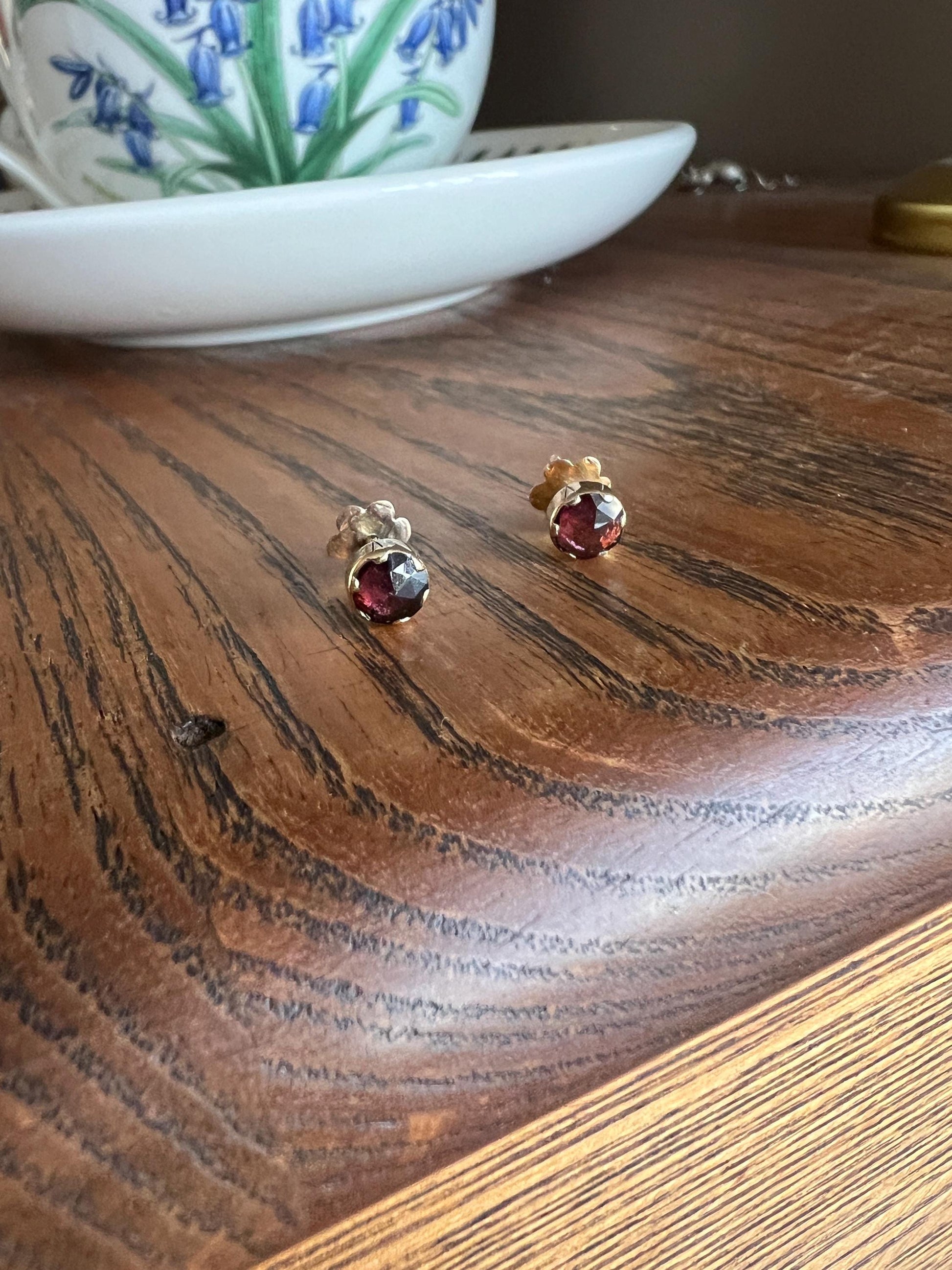 Perpignan GARNET Antique STUD Earrings French 18k GOLD Rose Cut Stud Collet Set Screw Back Victorian Hallmark Bridal Gift Pinkish Purple Red