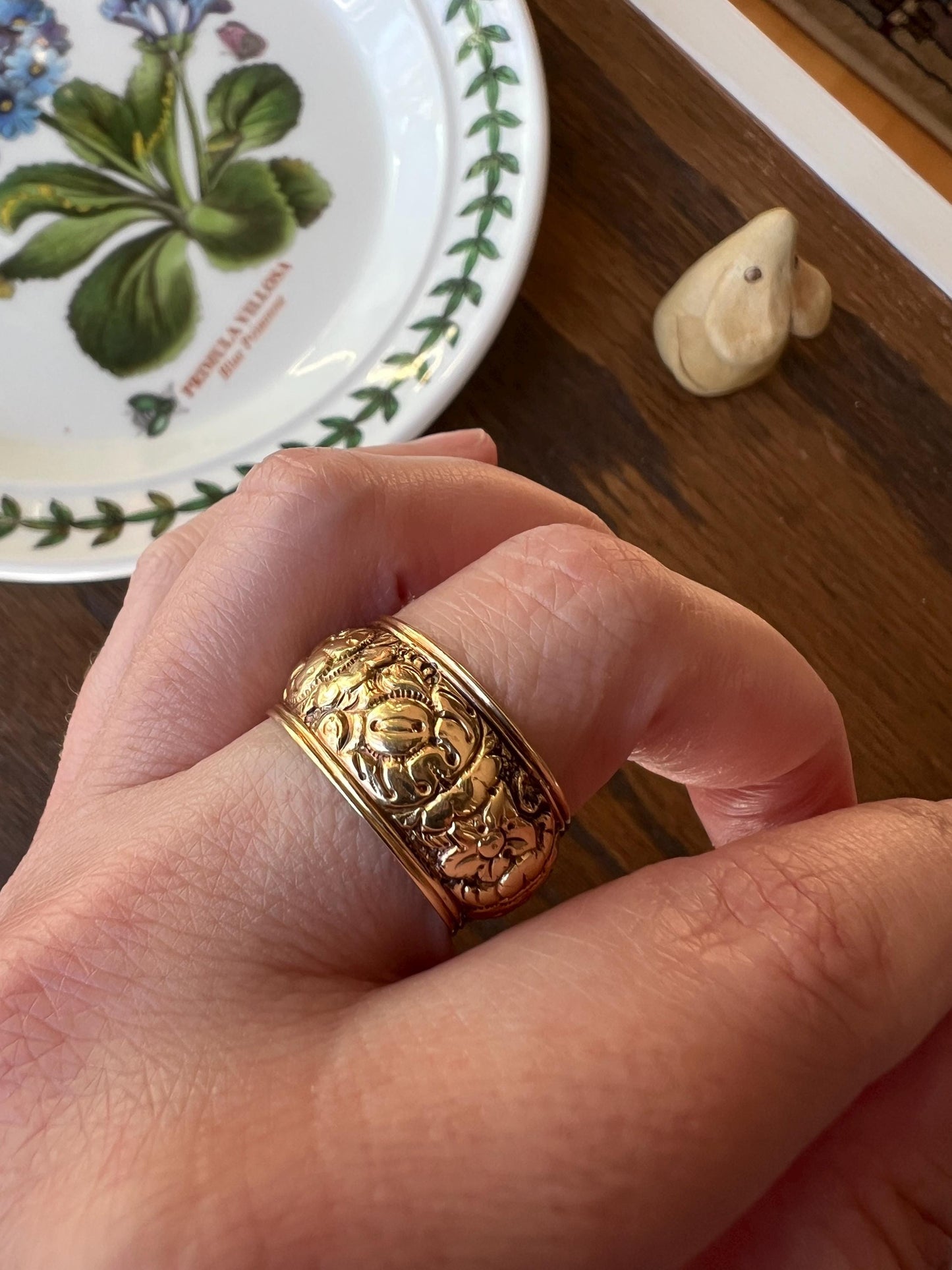 XL Antique FLORAL Embossed French Georgian Victorian Era Eternity Band 11mm Wide Ring 18k Gold Wedding Stacker Romantic Gift Flower Domed