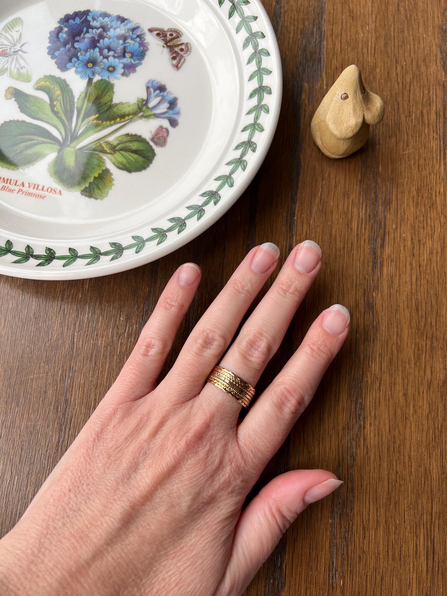 Semainier RING 18k GOLD 7 Textured Skinny Bands = 1 Wide Band Warm Yellow Stacker Romantic Gift Love Seven Days of Week Wavy Zigzag Vintage