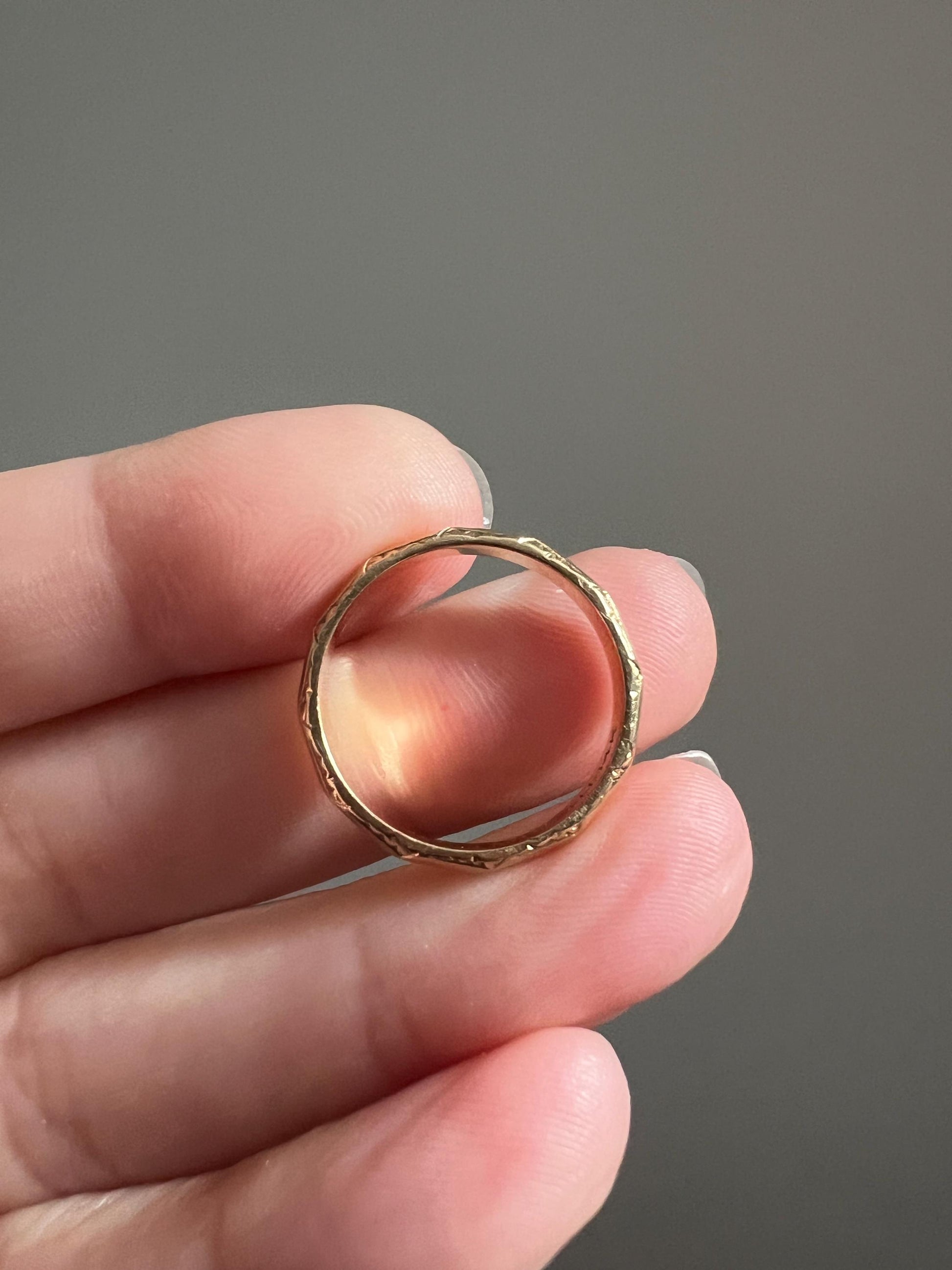 Faceted Shimmering 14k Gold Sz 6.25 Wedding Band Engraved Antique Vintage Rich Warm Patina Romantic Gift Stacker Something Old Texture