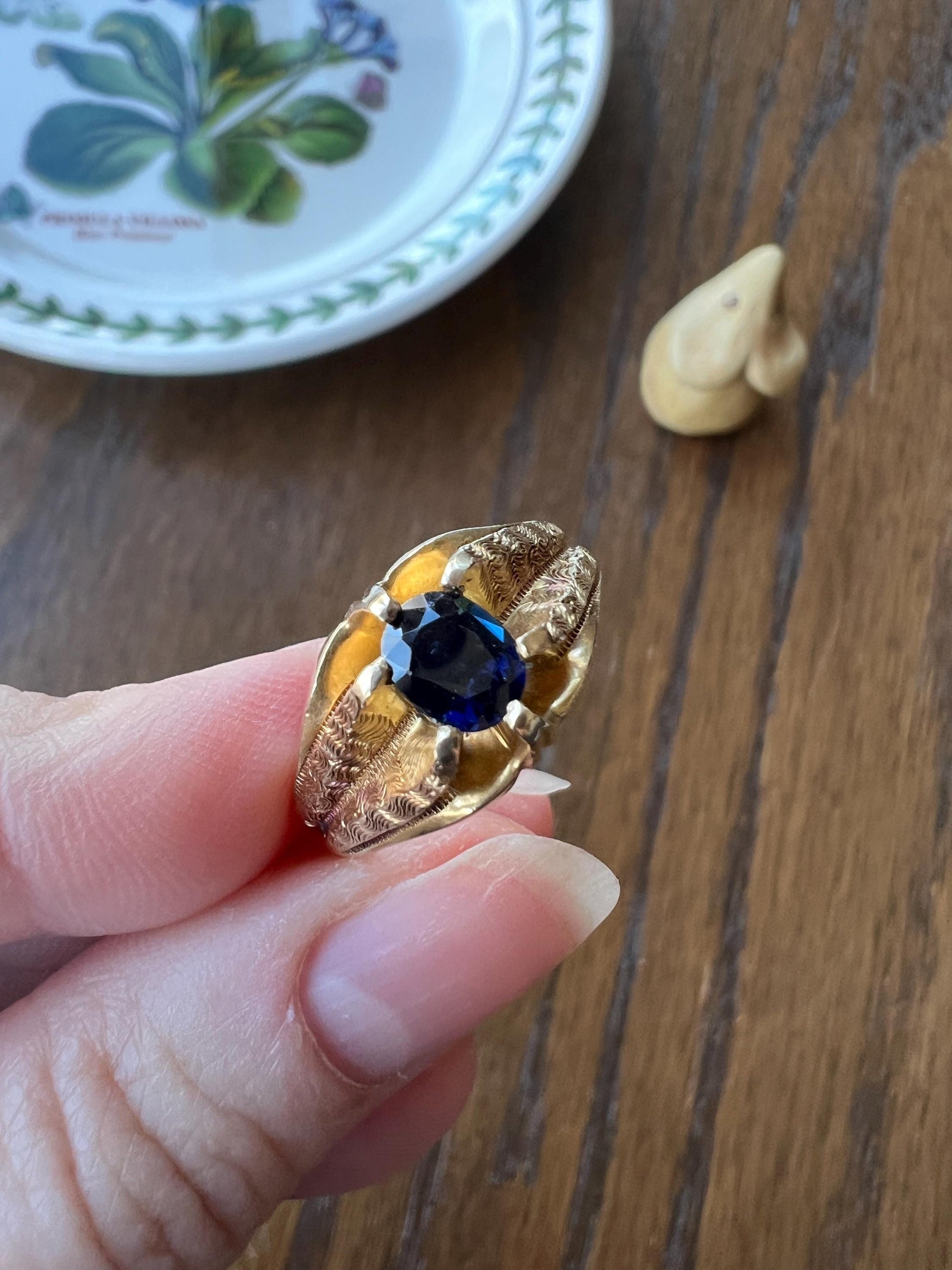 Antique VICTORIAN Natural SAPPHIRE 14k Gold Solitaire Ring Chunky Glowing Patina Blue Oval Prong Set Stacker Romantic Gift Unisex Unique Man